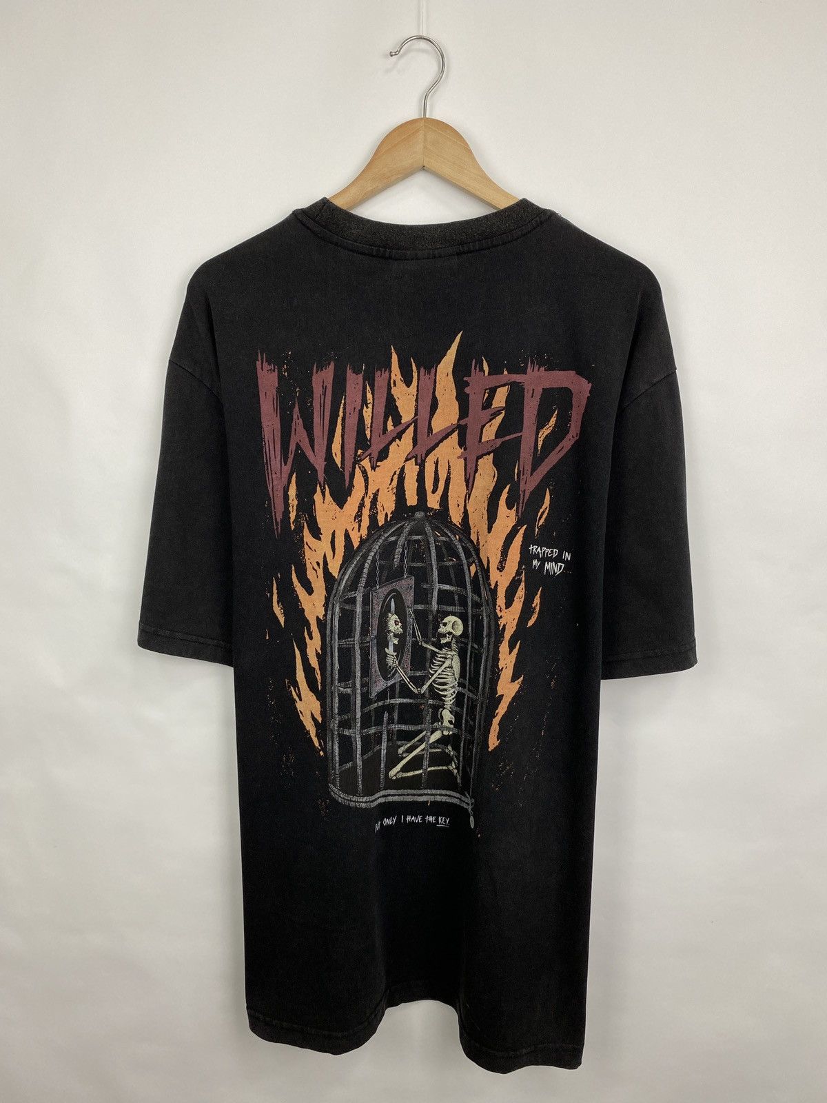 Designer 🇺🇸💀 Vintage Y2K Faded Trapped In My Head Skull Death T-Shirt Size US XL / EU 56 / 4 - 3 Thumbnail
