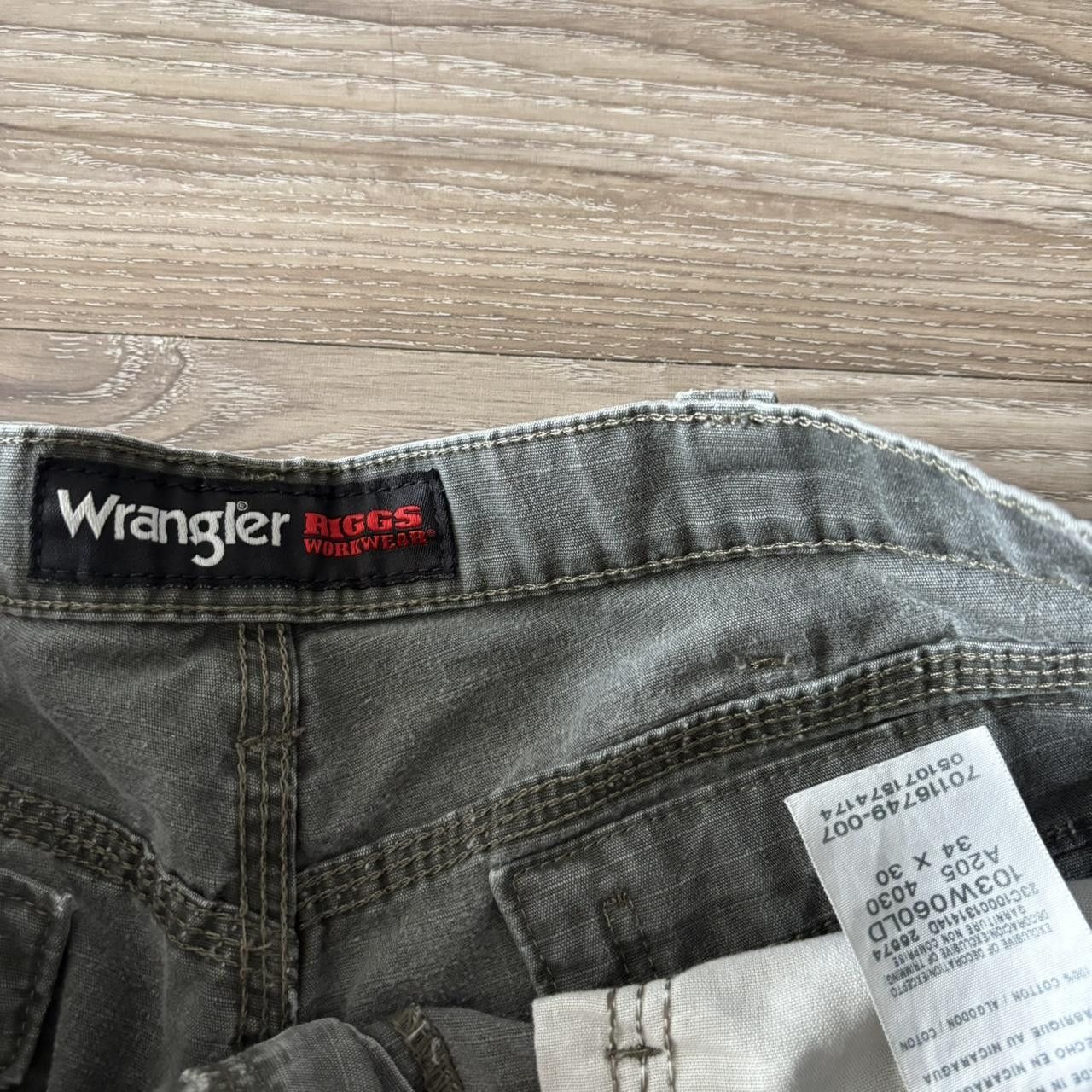 Vintage Crazy Vintage Y2K/2000s Khaki Green Workwear Skater Style Cargo Pants! 34x30 Size US 34 / EU 50 - 8 Thumbnail