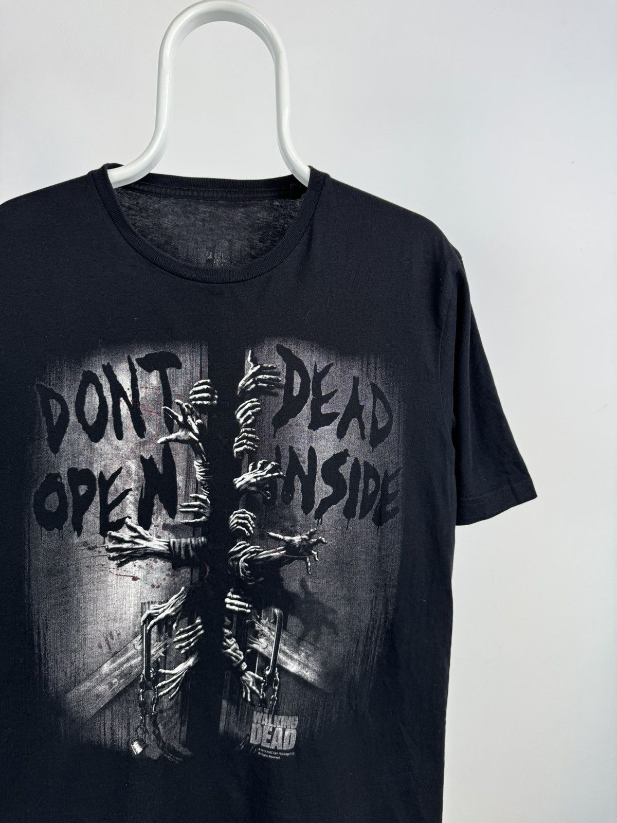 Band Tees 2015 Walking Dead Big Logo Tee Size US L / EU 52-54 / 3 - 2 Thumbnail