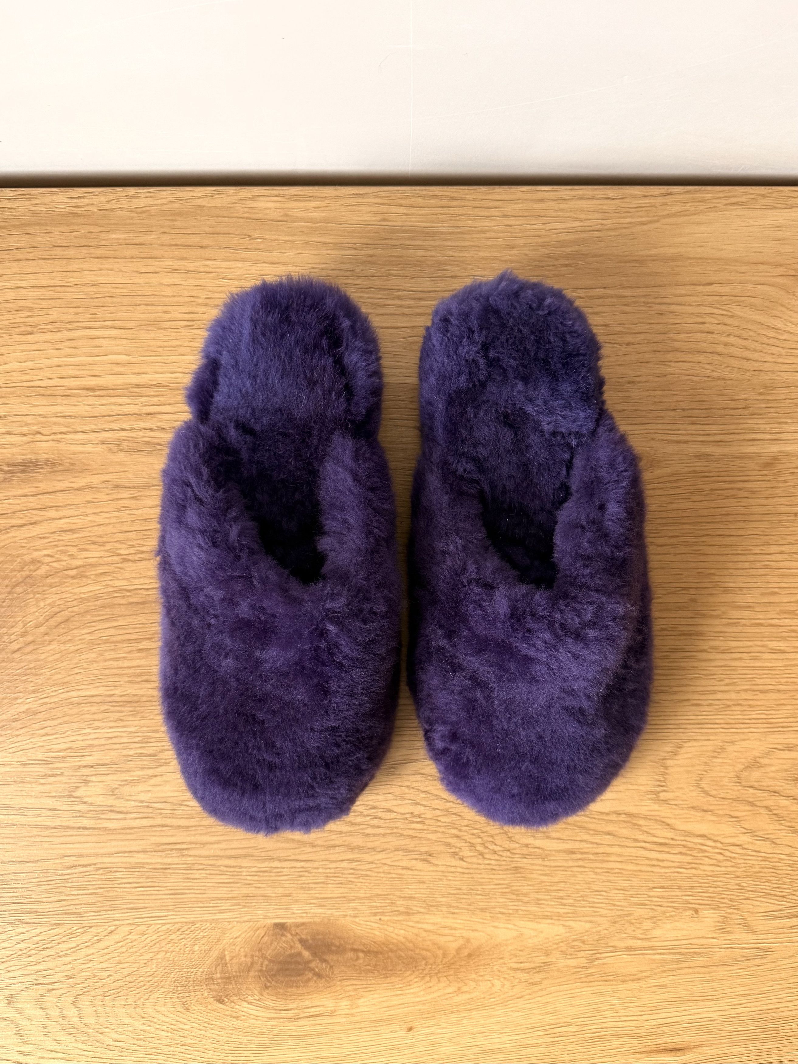 Ugg Fluffy Real Fur Purple Slippers (38) Size US 8 / IT 38 - 5 Thumbnail