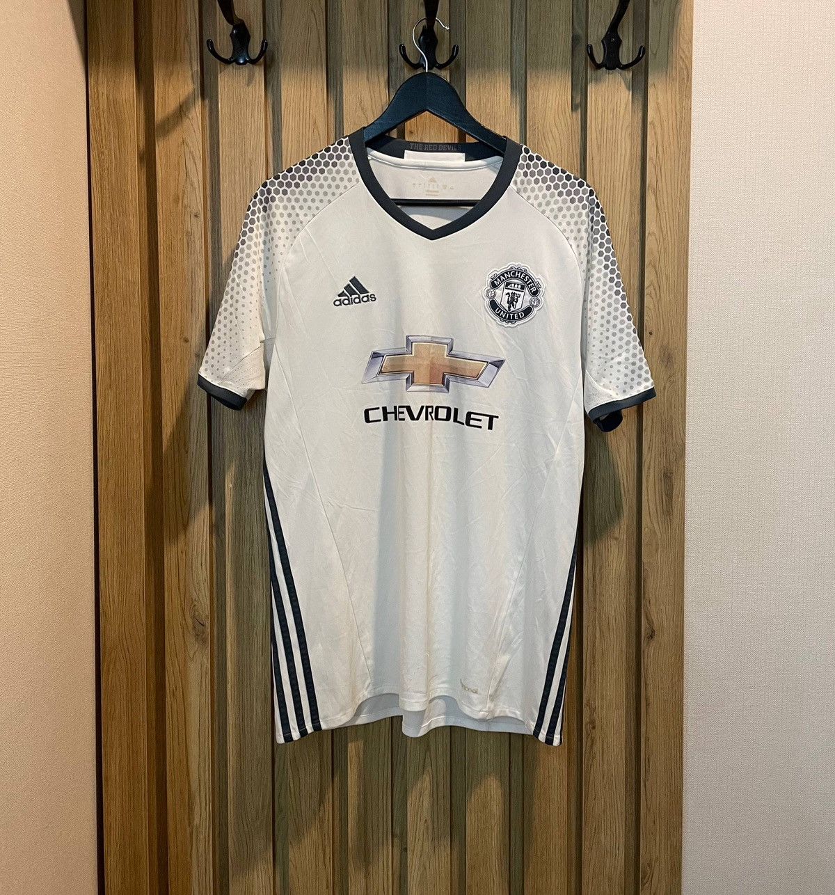 Adidas Adidas Manchester United 2016/17 Third Jersey Size US L / EU 52-54 / 3 - 1 Thumbnail