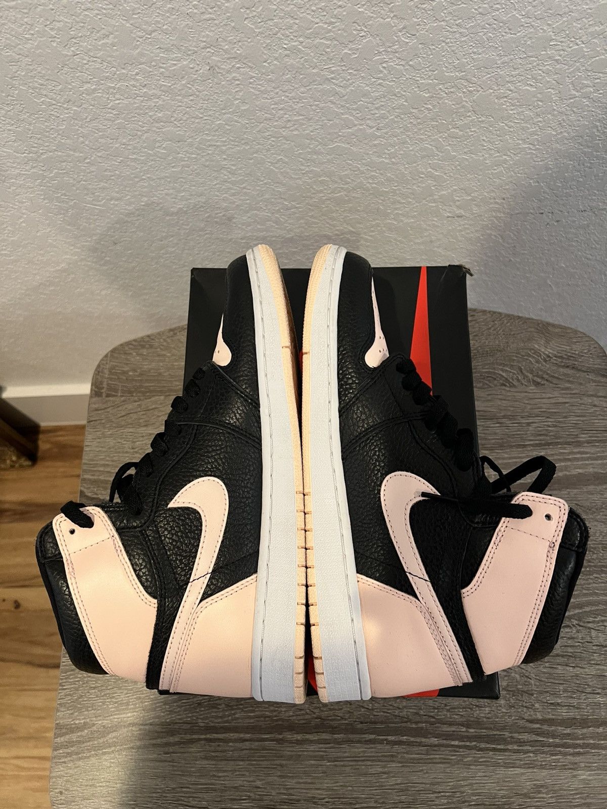 Jordan Brand Jordan 1 Retro High OG Crimson Tint Size US 9.5 / EU 42-43 - 5 Thumbnail