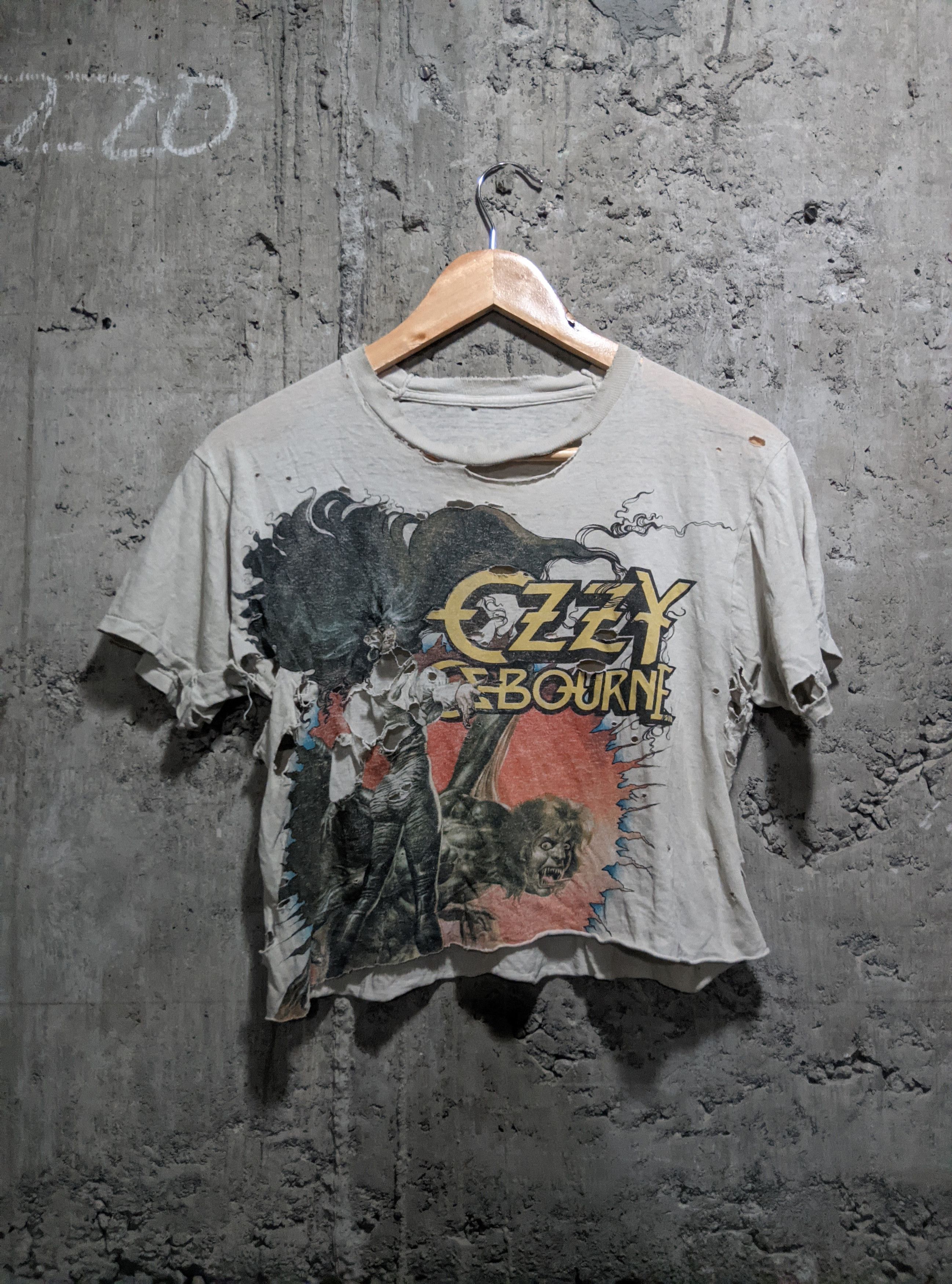 Band Tees Vintage 1986 very thrashed ozzy Osbourne últimate tour t Size US M / EU 48-50 / 2 - 1 Thumbnail