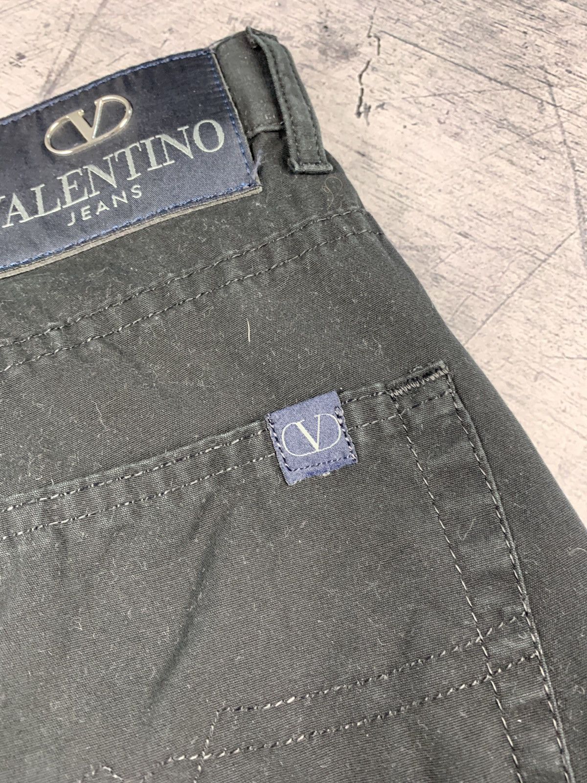 Valentino Designer Valentino Men’s Vintage Straight Jeans Sz 34 Black Size US 34 / EU 50 - 5 Thumbnail