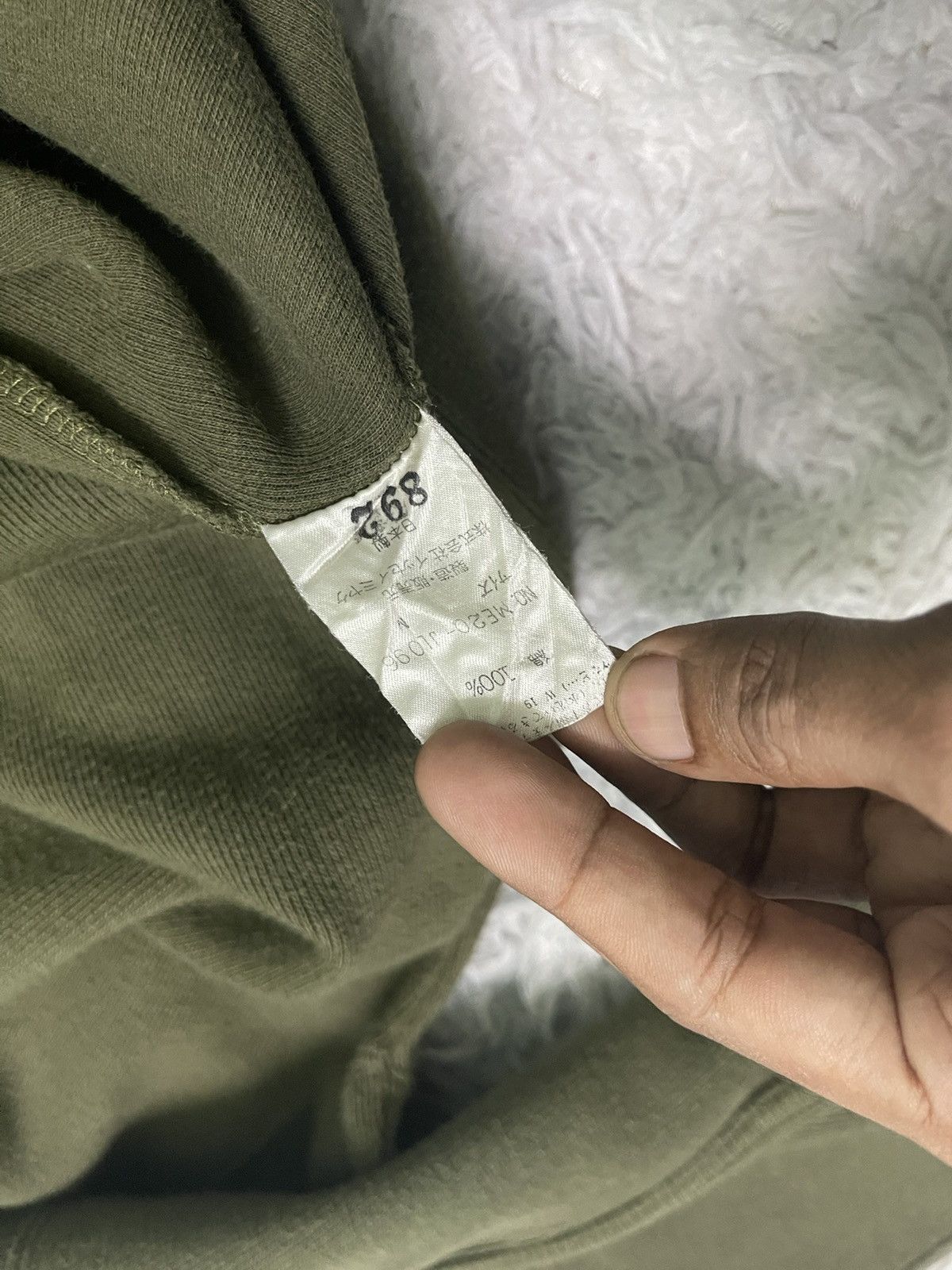 Issey Miyake 1990s ISSEY MIYAKE FADED EARTH TONE FOREST GREEN CREWNECK Size US L / EU 52-54 / 3 - 9 Thumbnail