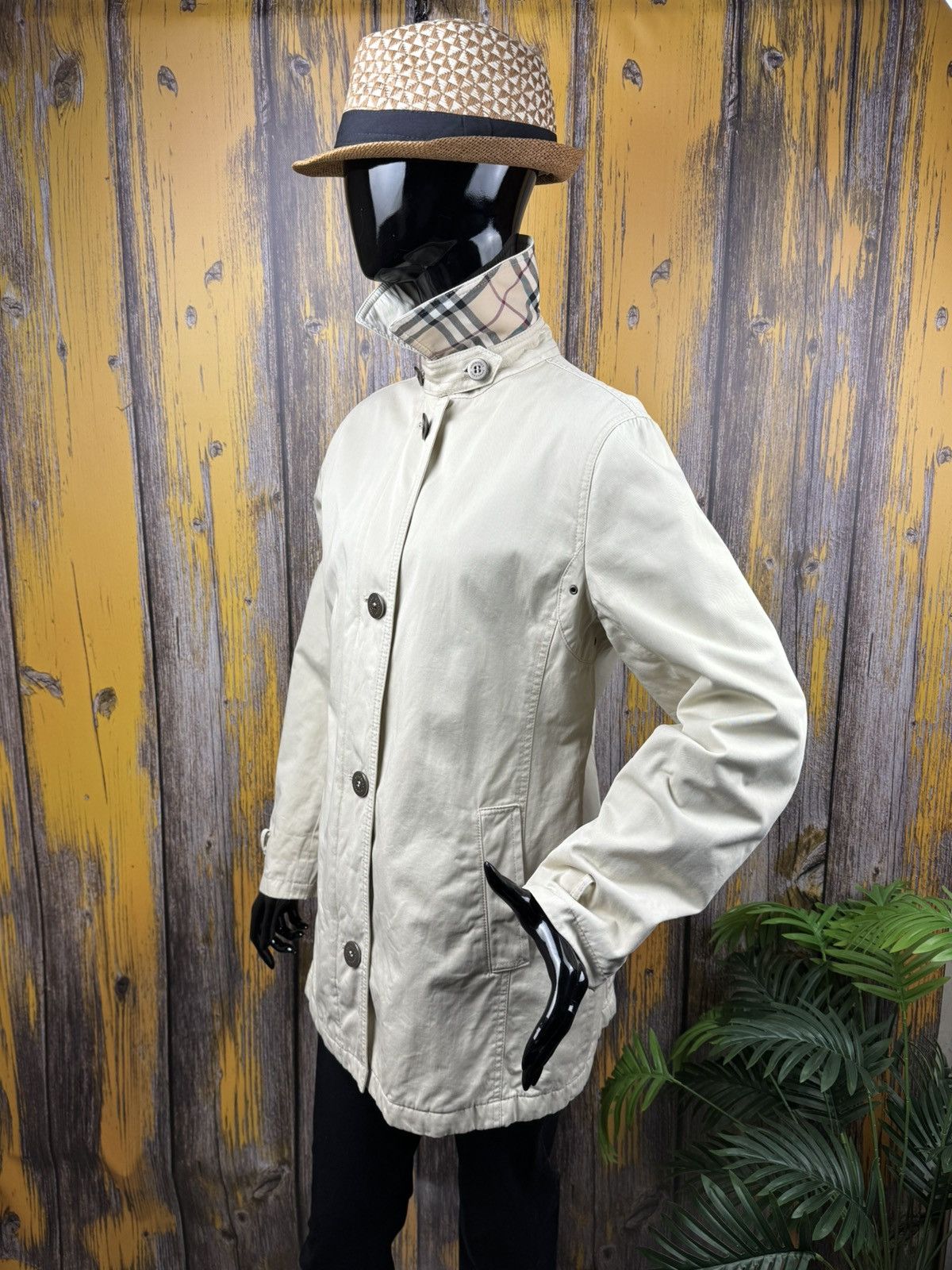 Burberry Burberry London Woman Trench Jacket Vintage Size M Size M / US 6-8 / IT 42-44 - 8 Thumbnail