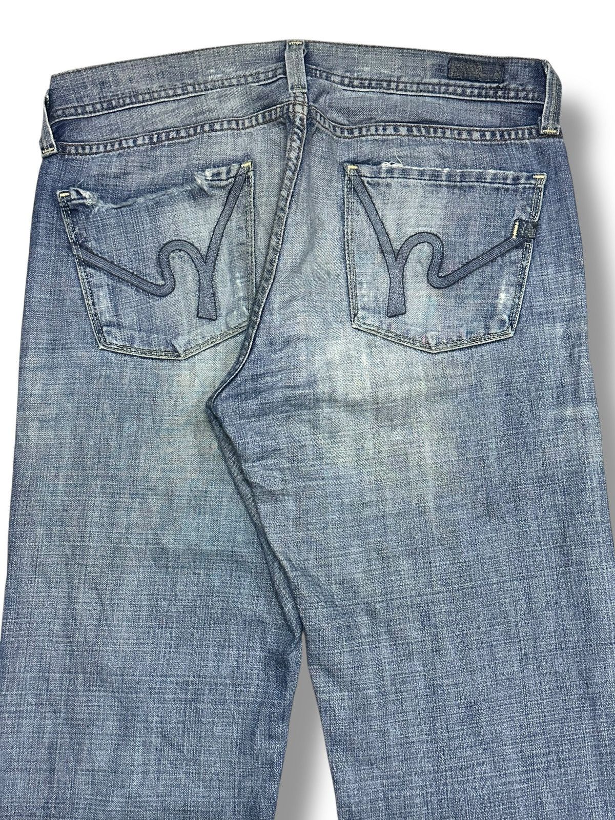 Citizens Of Humanity Citizen of Humanity Distressed Jeans Bootcut and Faded Wash Size US 32 / EU 48 - 6 Thumbnail