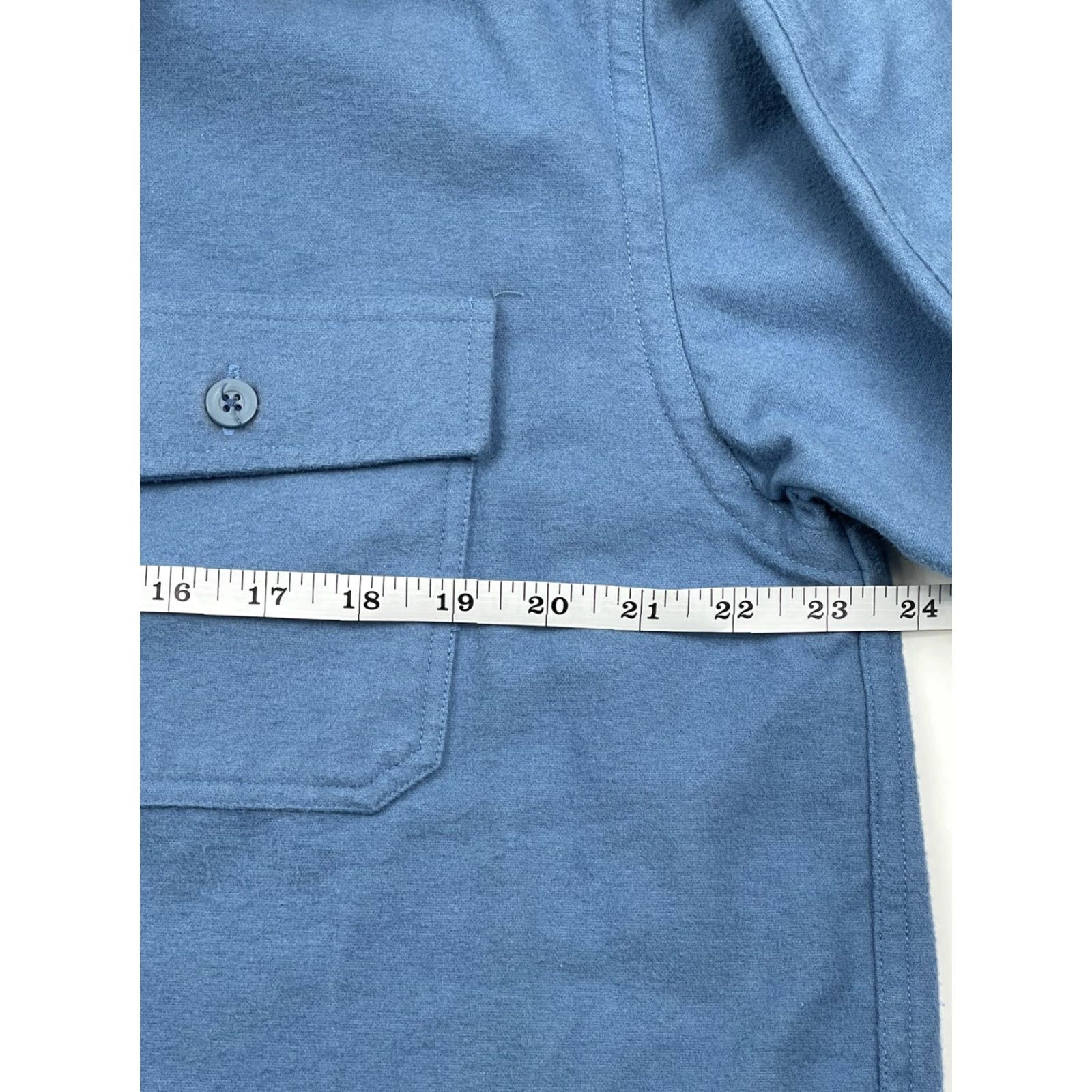Vintage VINTAGE L.L. Bean Flannel Shirt Heavyweight Light Blue Long Sleeve Button-Up Size L USA Mens Size US L / EU 52-54 / 3 - 5 Thumbnail