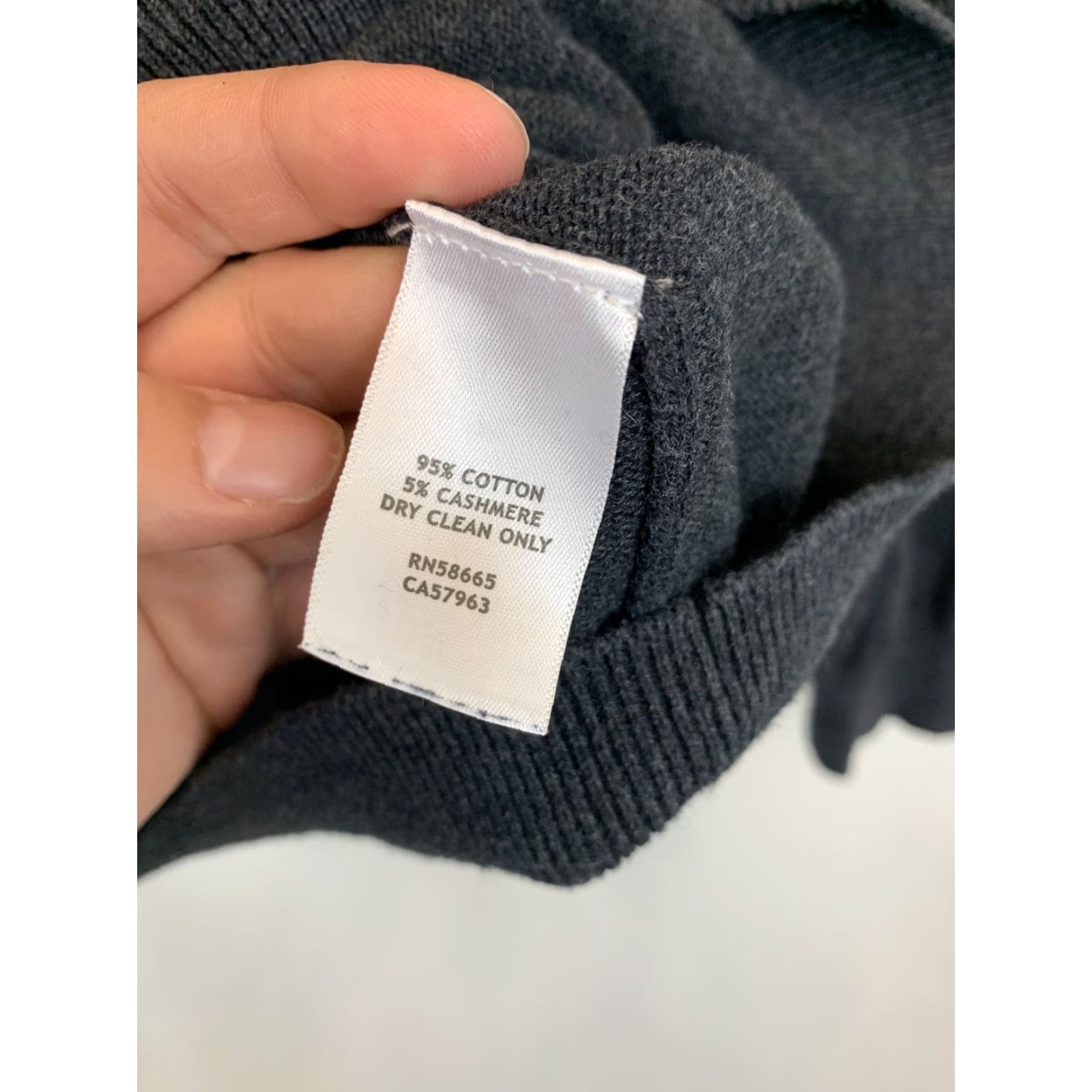 Vintage VINTAGE Wallin Bros Mens XXL Gray V-Neck Cashmere Cotton Pullover Sweater Size US XXL / EU 58 / 5 - 7 Thumbnail