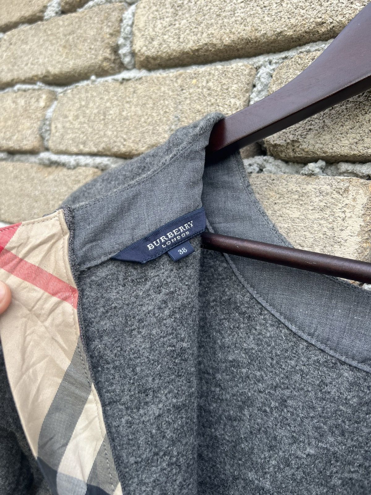 Burberry Burberry London Sweaters Wool Size XS / US 0-2 / IT 36-38 - 7 Thumbnail
