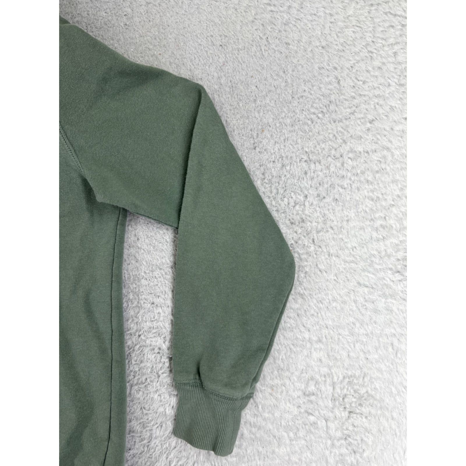 The North Face VINTAGE The North Face Hoodie Womens S Green Logo Pocket Crew Neck Pullover Sweatshirt 34 in Chest Mens/ Womens Size S / US 4 / IT 40 - 2 Thumbnail