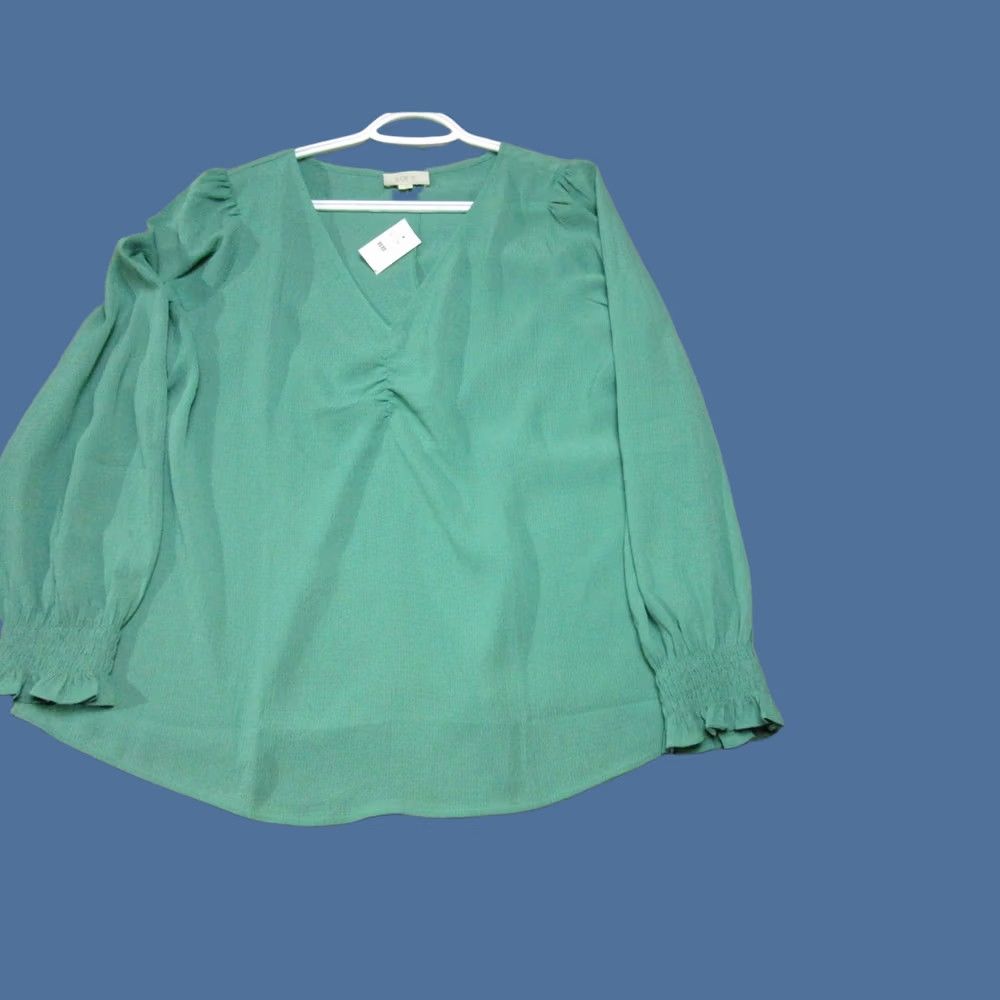 Loft LOFT Blouse Womens XL Green Neck NEW Smocked Cuff Textured Top Size XL / US 12-14 / IT 48-50 - 1 Thumbnail