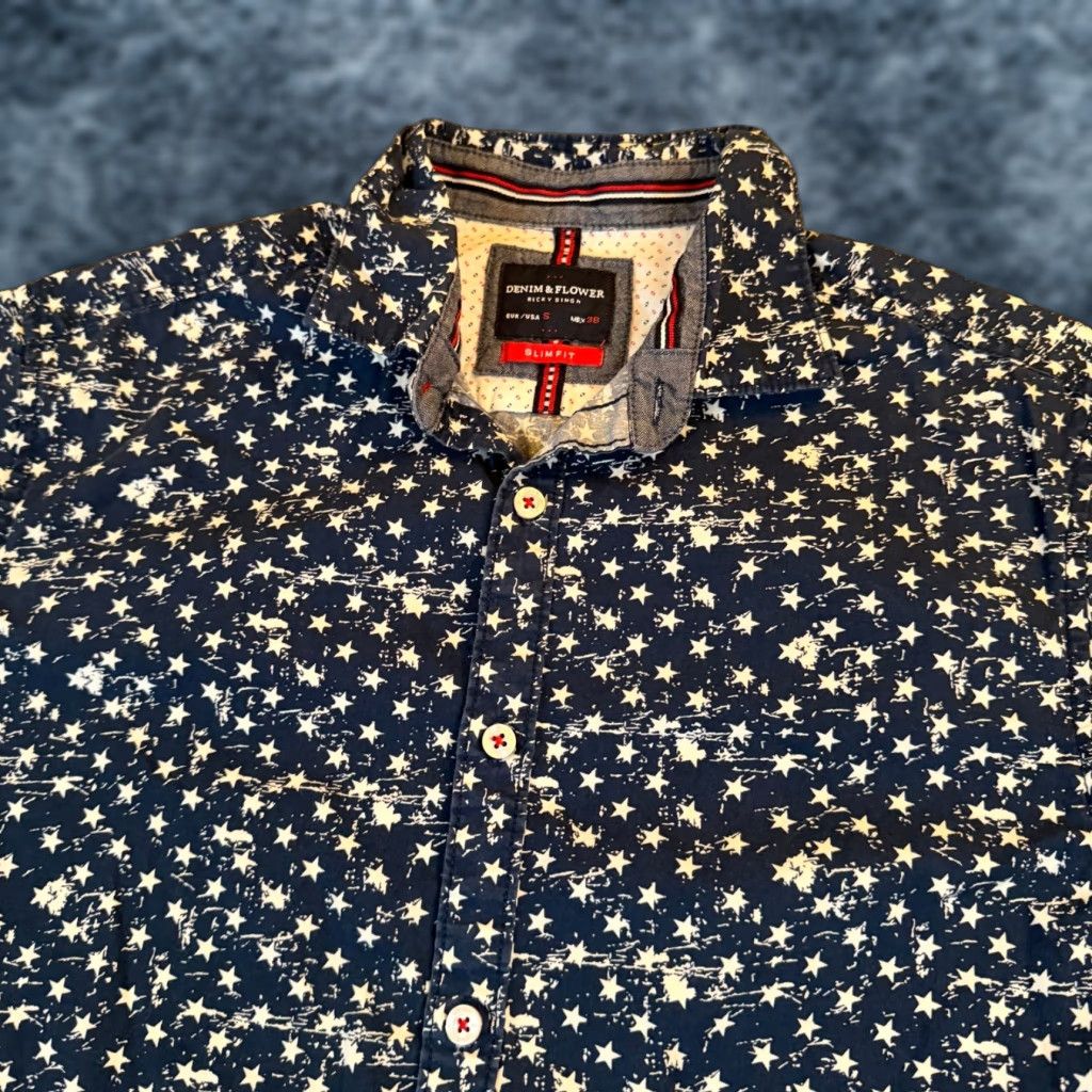 Denime DENIM FLOWER Ricky Singh Shirt Slim Short Sleeve Button Up Mens Small Star Print Patriotic Flag Graphic Print Casual Summer Spring Size US S / EU 44-46 / 1 - 1 Thumbnail