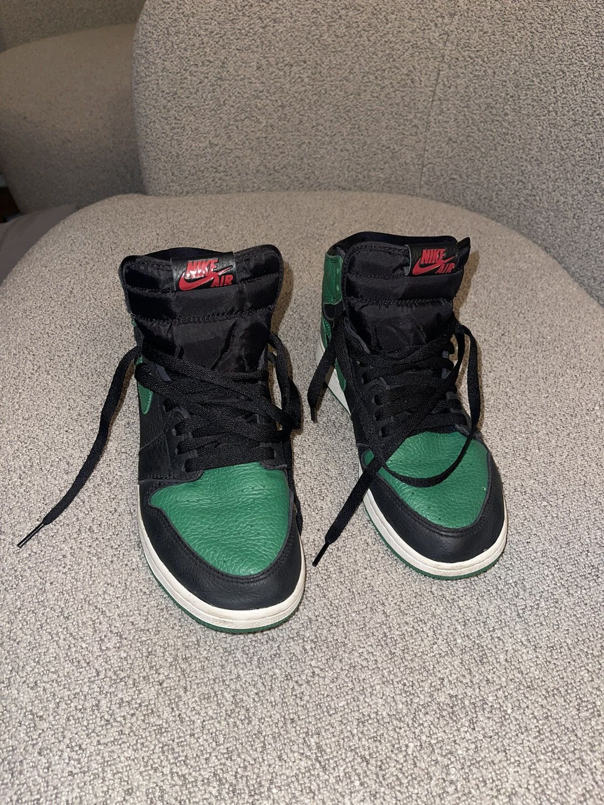 Jordan Brand Pine Green 1s Size US 6.5 / EU 39-40 - 2 Thumbnail