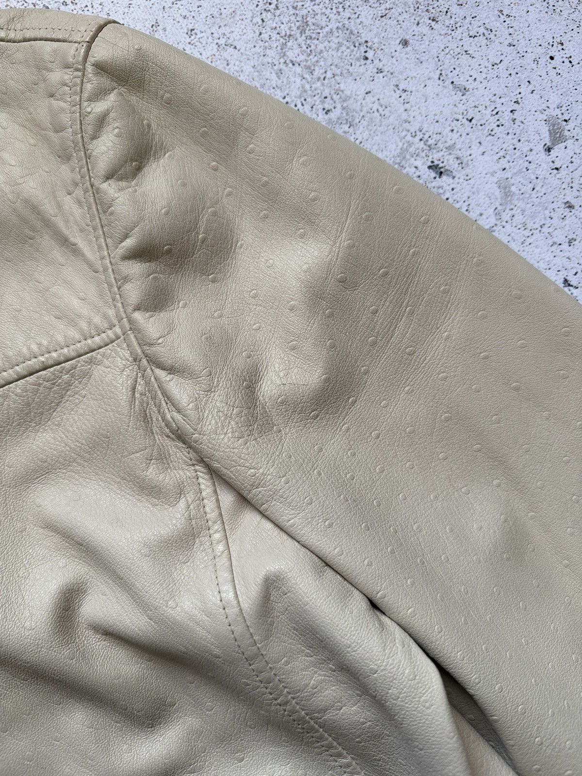 Versace Vintage 90s Versace classic v2 ostrich leather jacket Size US M / EU 48-50 / 2 - 10 Thumbnail