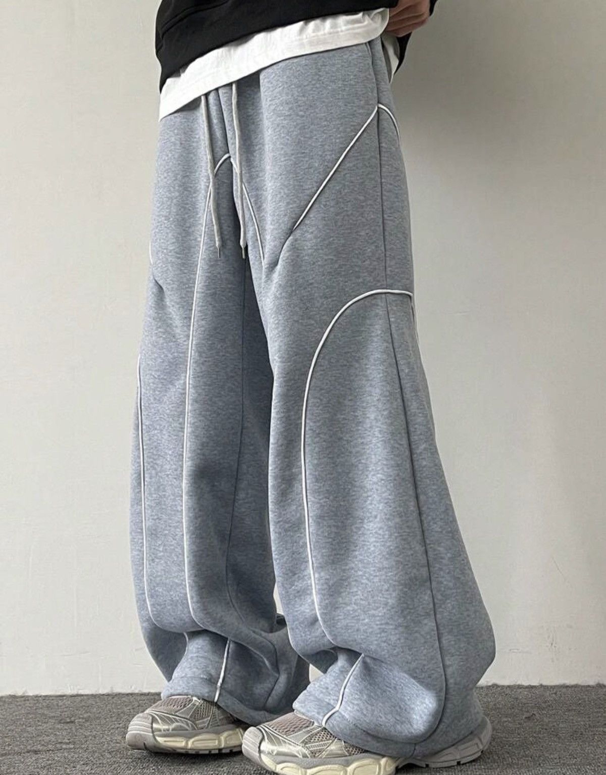 Japanese Brand ULTRA Baggy Curved Piping Sweatpants - Cyberpunk Streetwear Size US 30 / EU 46 - 3 Thumbnail