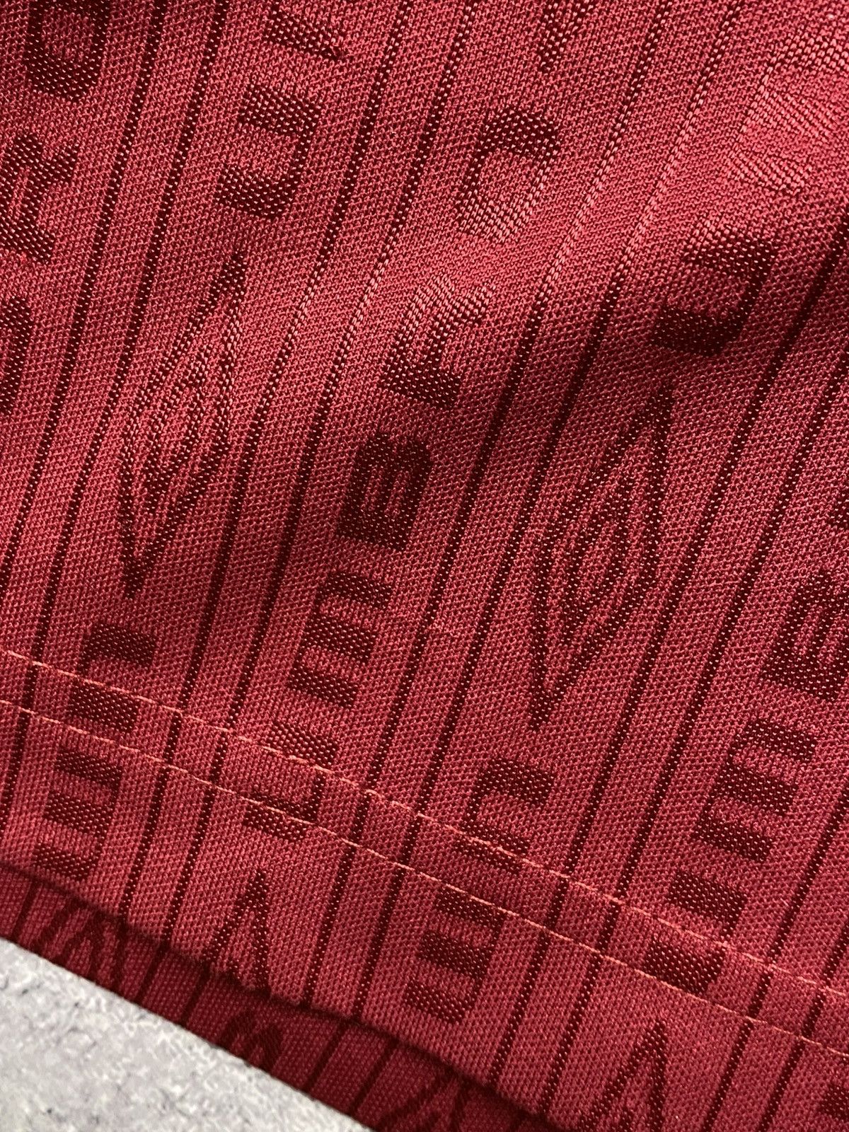 Umbro Vintage Umbro Monogram Soccer Red Shorts Rare Logo 90s Size US 38 / EU 54 - 9 Thumbnail