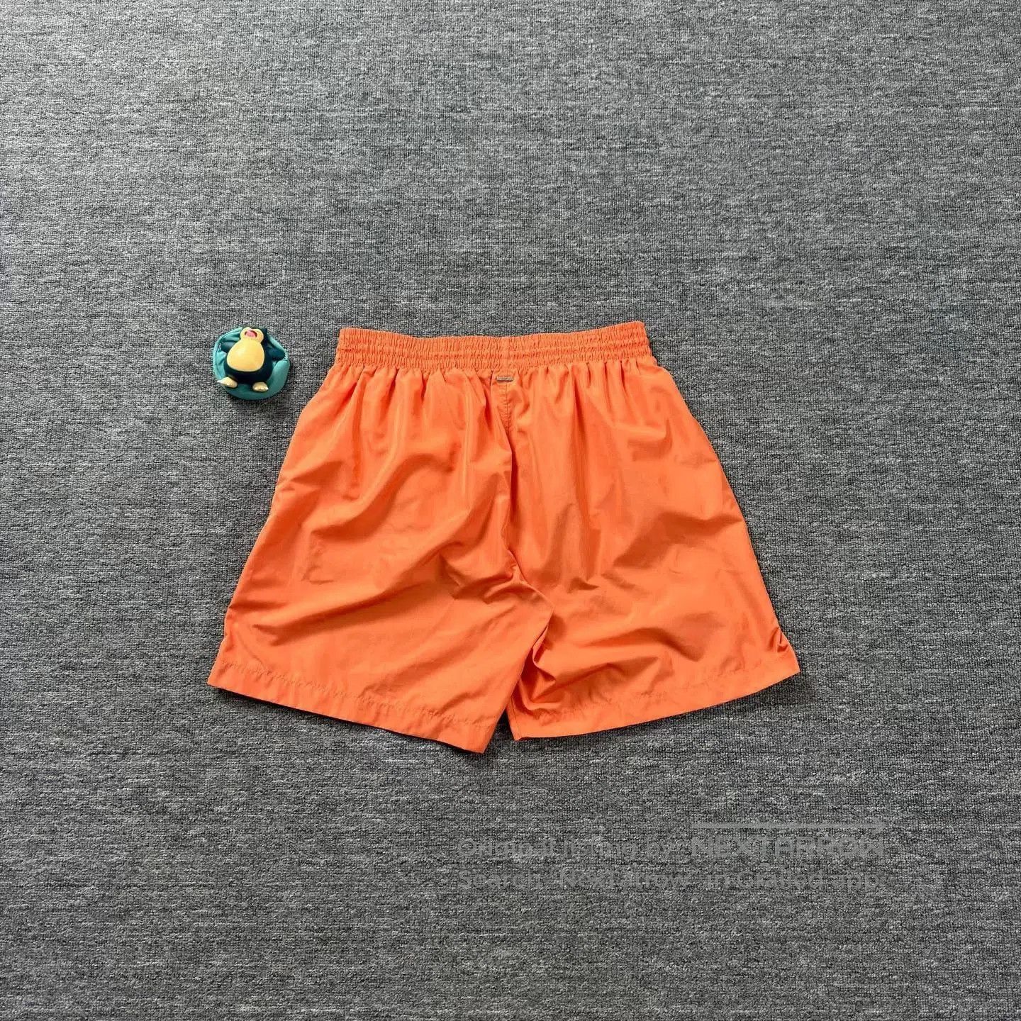 Louis Vuitton LV Orange Pattern Beach Shorts XL. Size US 28 / EU 44 - 2 Thumbnail
