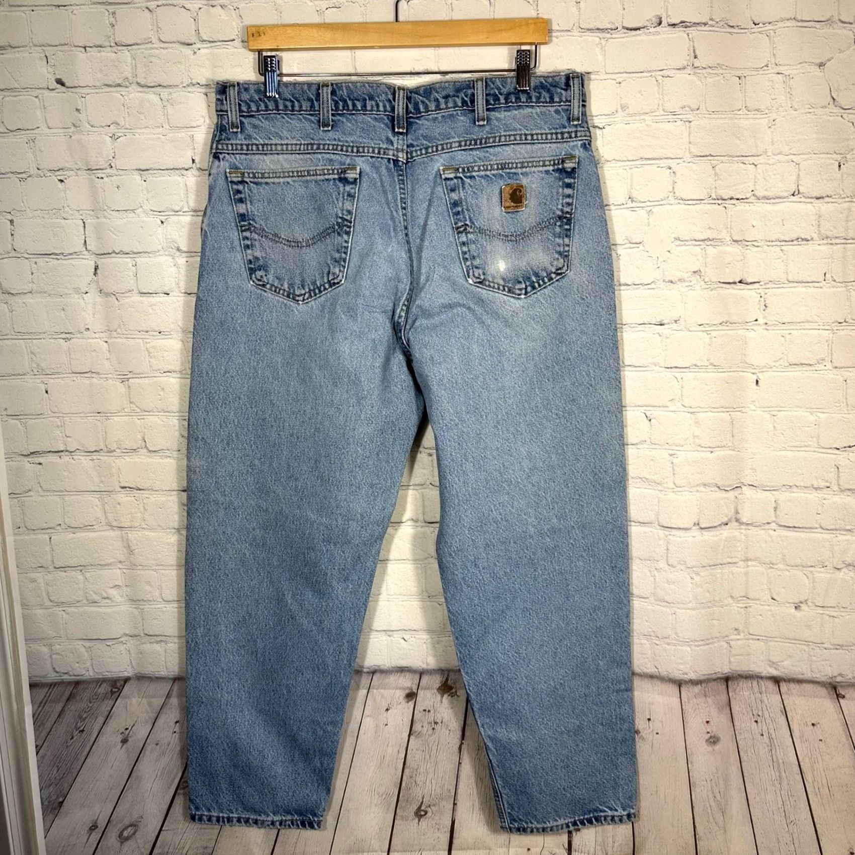 Carhartt VINTAGE Carhartt B17 DST Jeans Light Wash 38x30 USA Relaxed Tapered Leg 5-Pocket Mens Denim Blue 90s Size US 38 / EU 54 - 7 Thumbnail