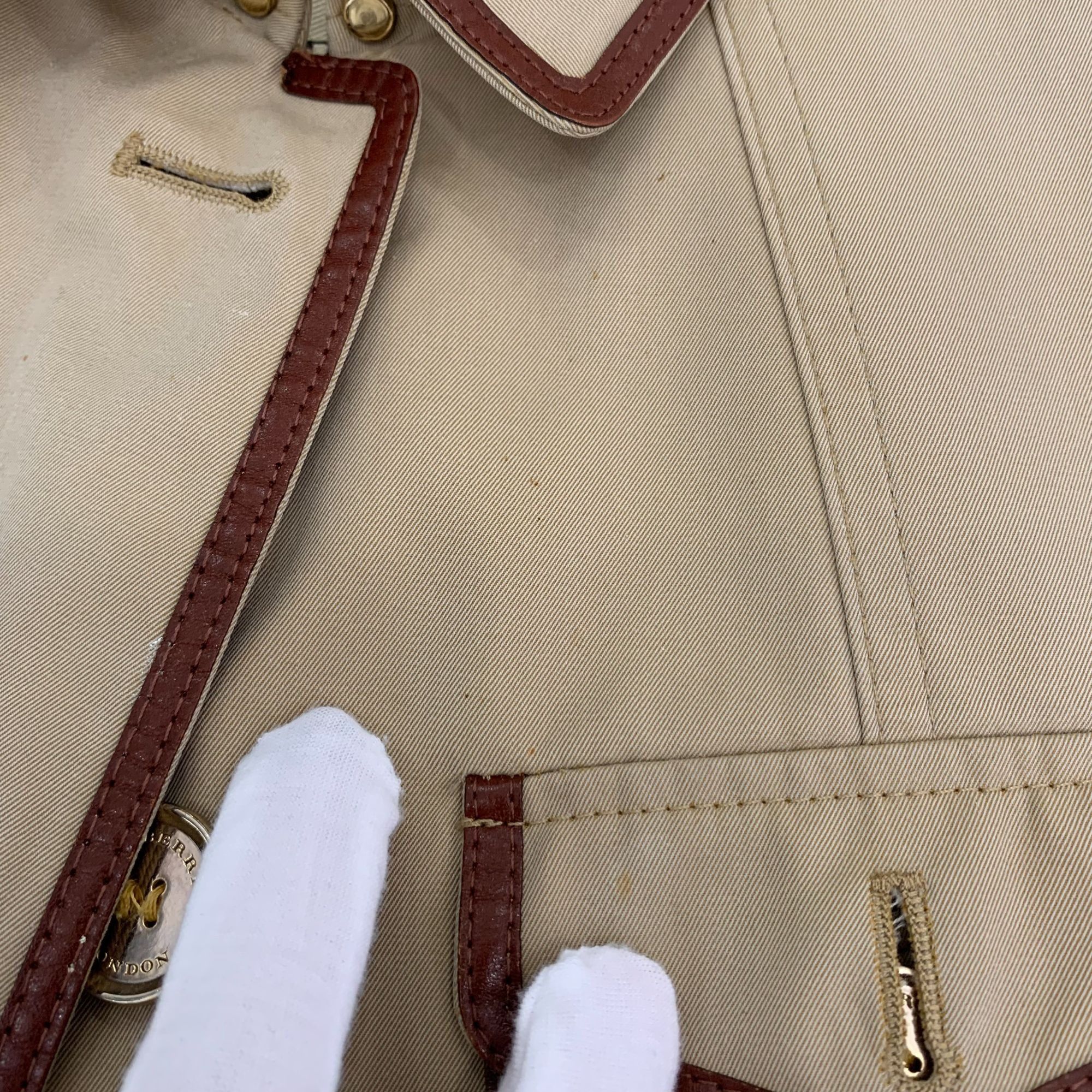 Burberry Burberry London Beige & Brown Multi-Pocket Trench Coat Size Size S / US 4 / IT 40 - 15 Thumbnail
