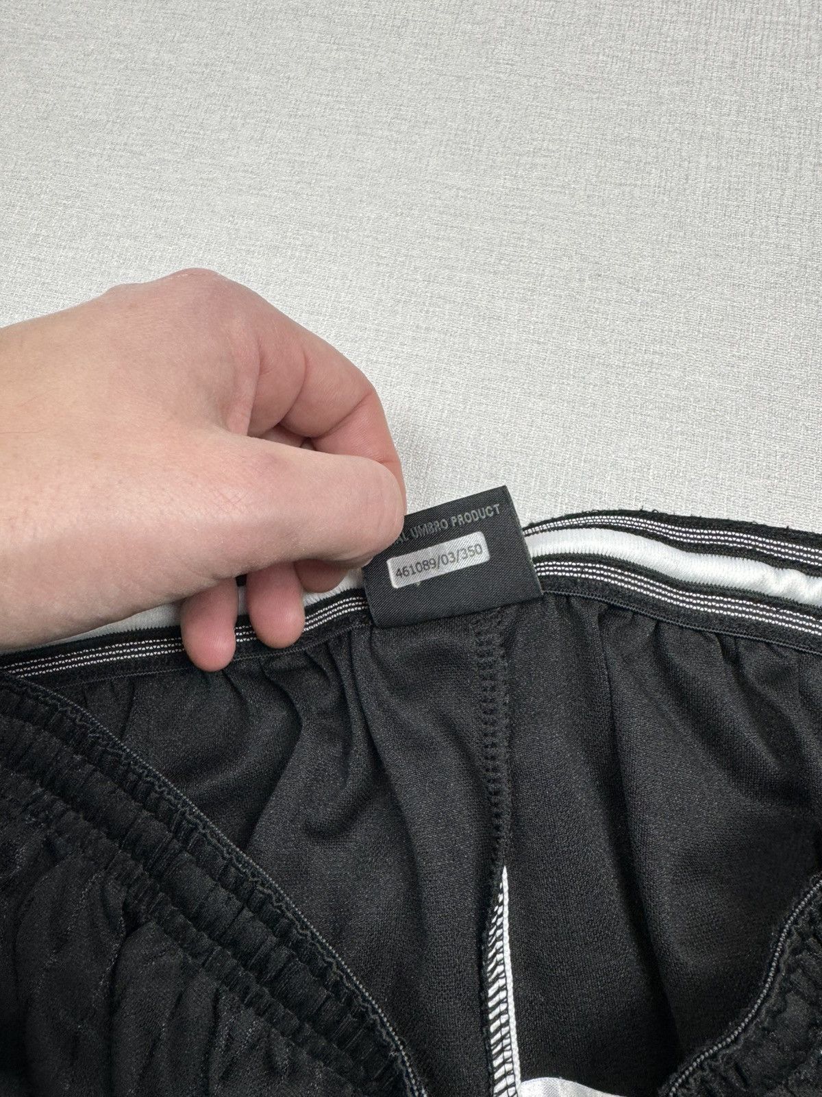 Umbro × Vintage Men’s Vintage Umbro Monogram Soccer Football Shorts size M Size US 32 / EU 48 - 4 Thumbnail