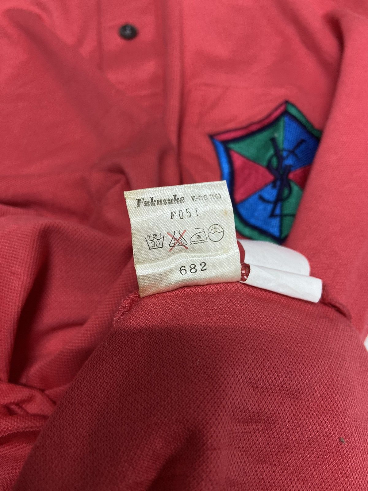Yves Saint Laurent VINTAGE YVES SAINT LAURENT BIG LOGO POCKET TEE Size US L / EU 52-54 / 3 - 10 Thumbnail