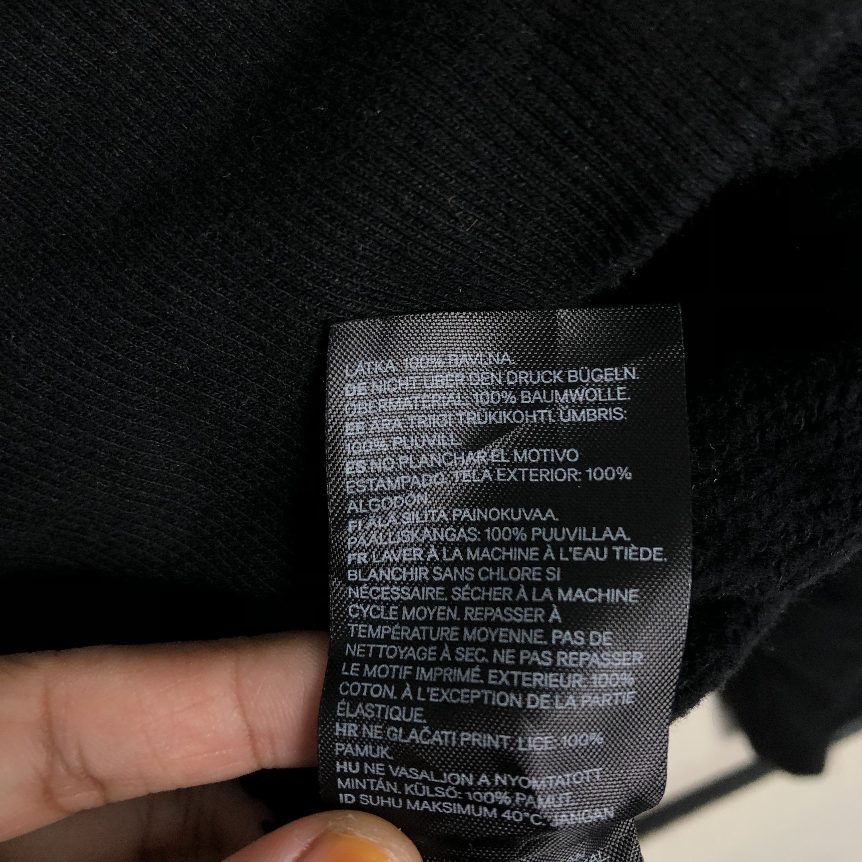 Japanese Brand 📌Vintage Sweatshirt H&M Divided Big Logo Issey Miyake Size US S / EU 44-46 / 1 - 18 Thumbnail