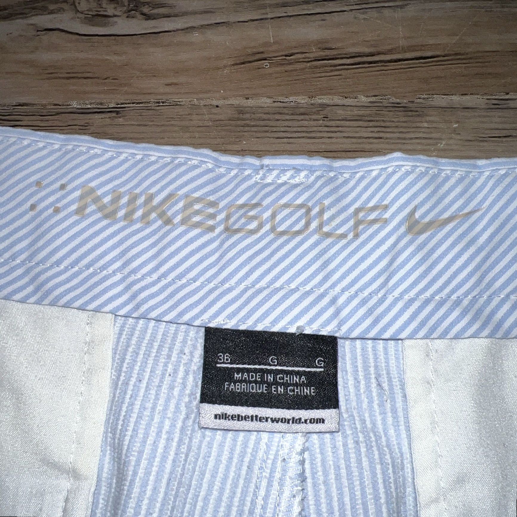 Nike VINTAGE Nike Golf Shorts Men Size 36 Blue Chino Striped Size US 36 / EU 52 - 5 Thumbnail