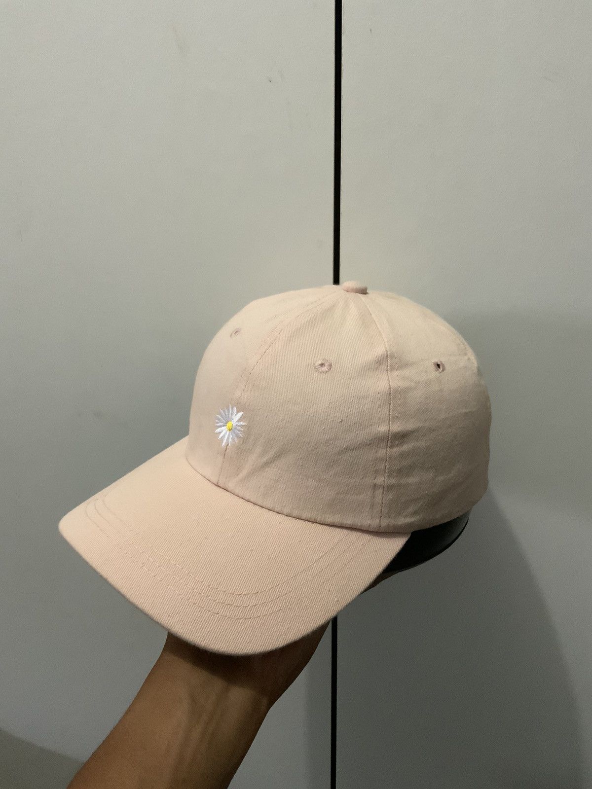 Japanese Brand Flower Art Embroidered Hat Size ONE SIZE - 1 Thumbnail
