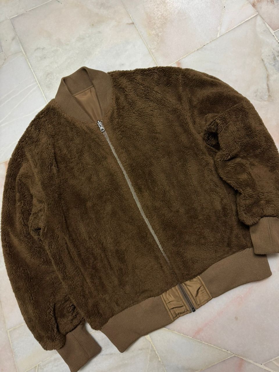 GU × Undercover REVERSIBLE GU LIKE NEW SHERPA BOMBER TRAVIS SCOTT COLOR Size US S / EU 44-46 / 1 - 17 Thumbnail