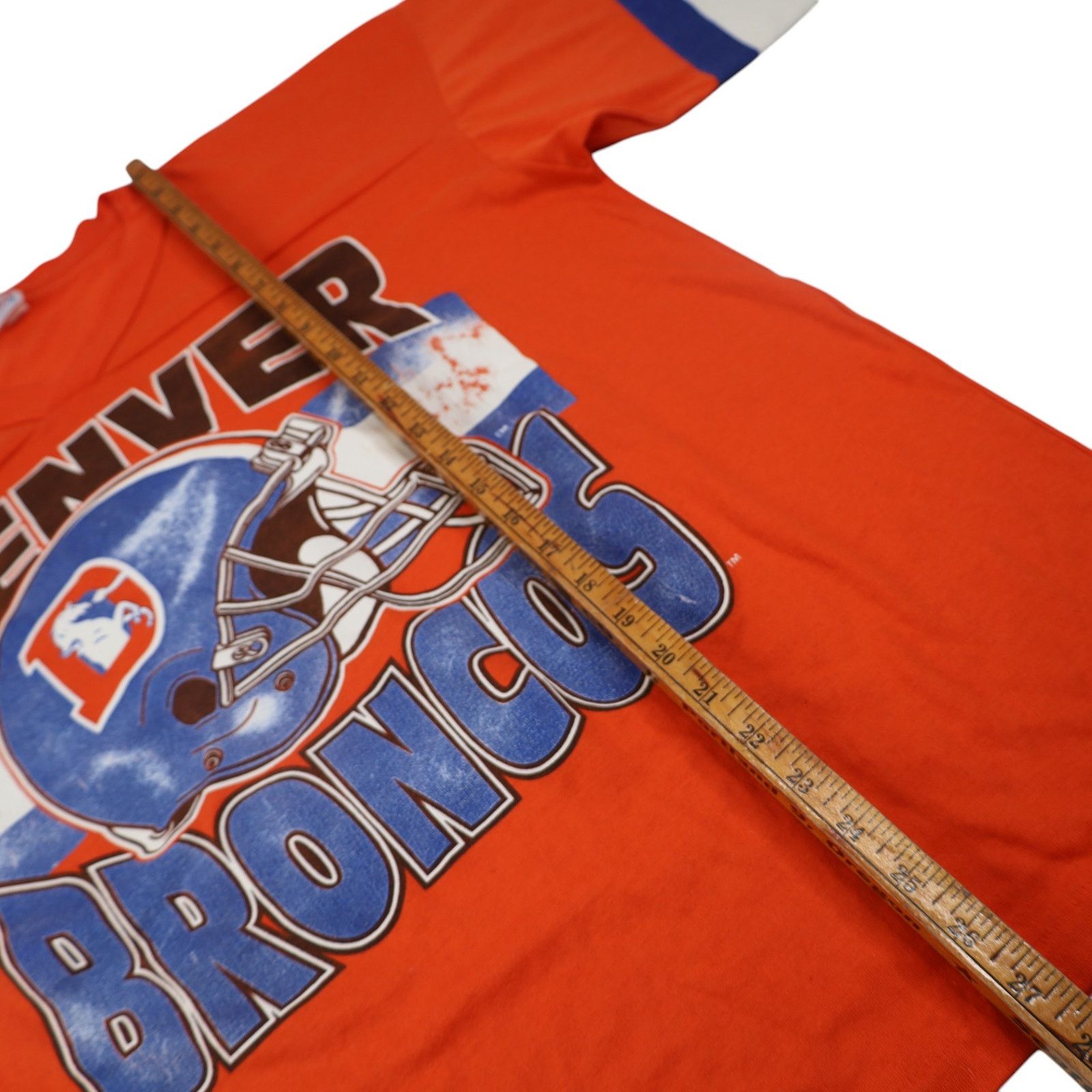 Vintage Vintage 90s Denver Broncos Graphic T Shirt Size US XL / EU 56 / 4 - 8 Thumbnail
