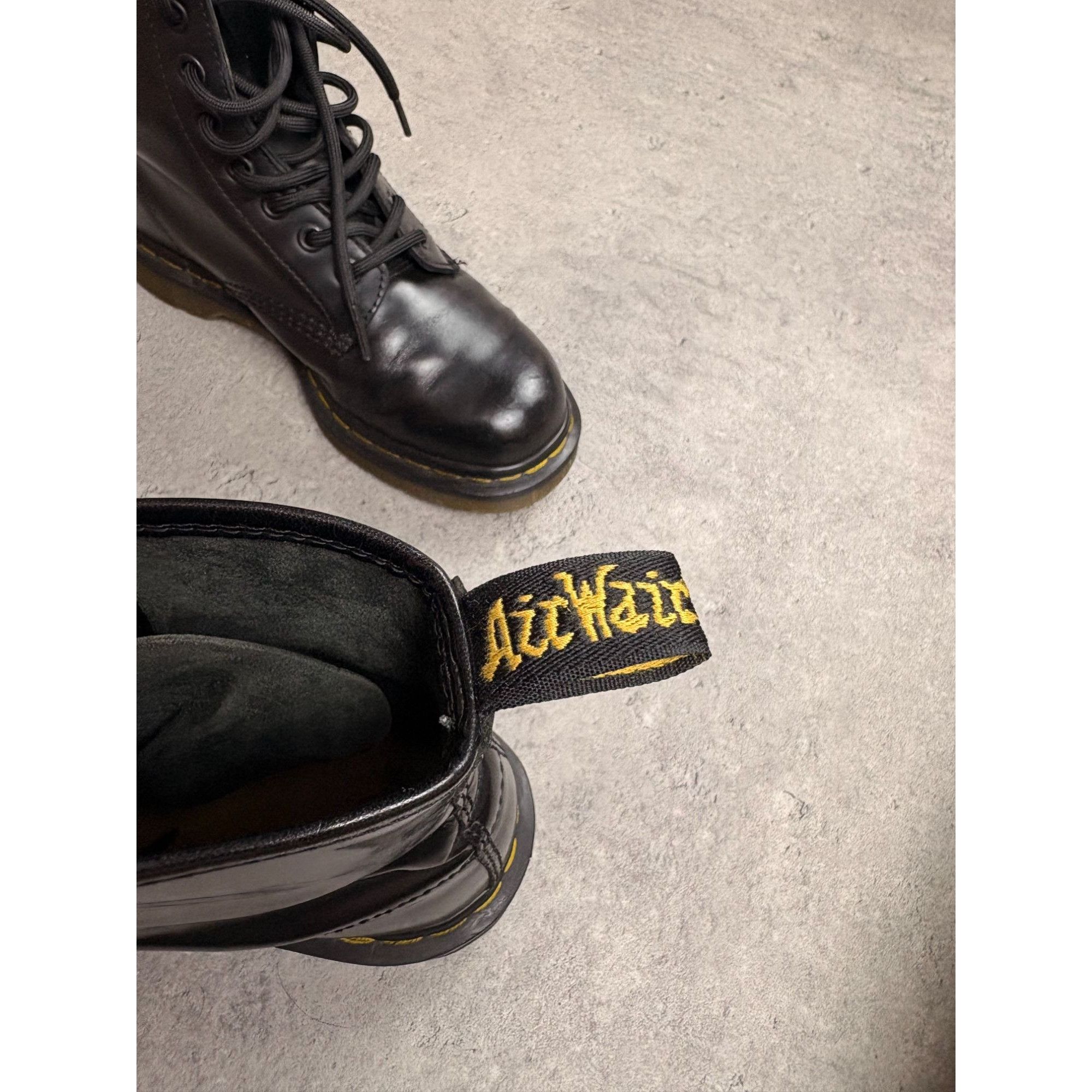 Dr. Martens Dr. Martens 1460 Black Leather Lace-Up Boots EU 37 US Womens Size US 7 / IT 37 - 8 Thumbnail
