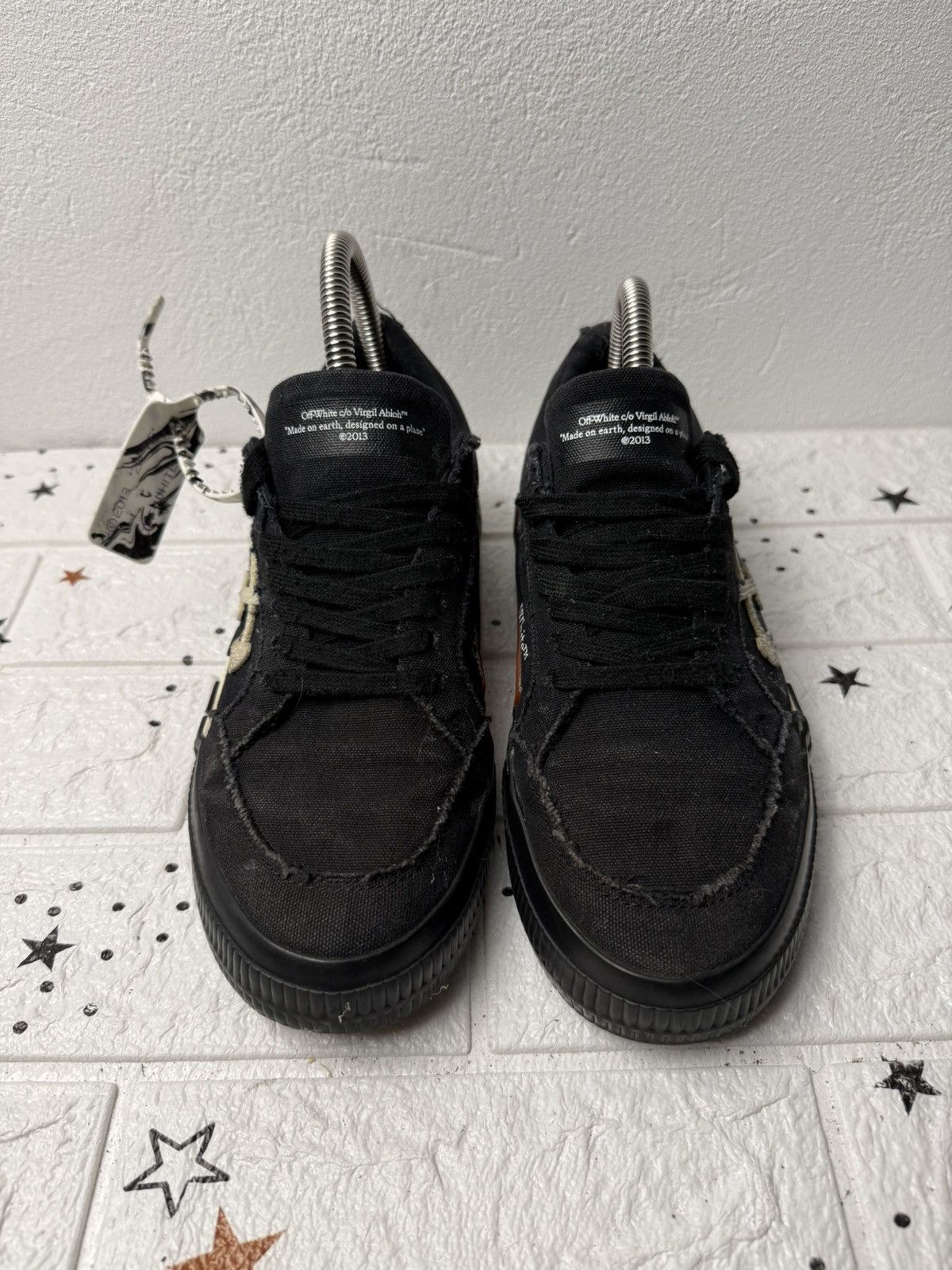 Off-White Off-White Low Vulcanized Canvas US6 UK5.5 EUR38 Sneakers Size US 6 / EU 39 - 5 Thumbnail