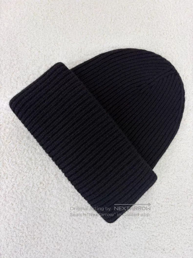 Chanel Chanel Cartoon double c new knitted cold hat Size ONE SIZE - 2 Thumbnail