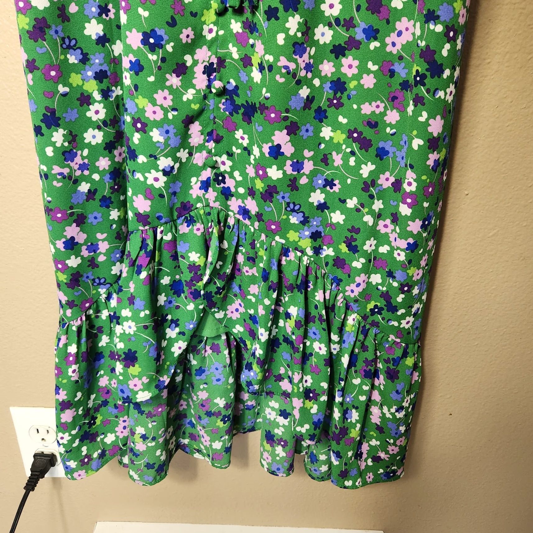 Donna Morgan Donna Morgan Dress Womens Spaghetti Strap Midi Dress-Size 8 Kelly Green Floral Party/Cocktail Sundress V-Neck ElecFit? Size M / US 6-8 / IT 42-44 - 4 Thumbnail