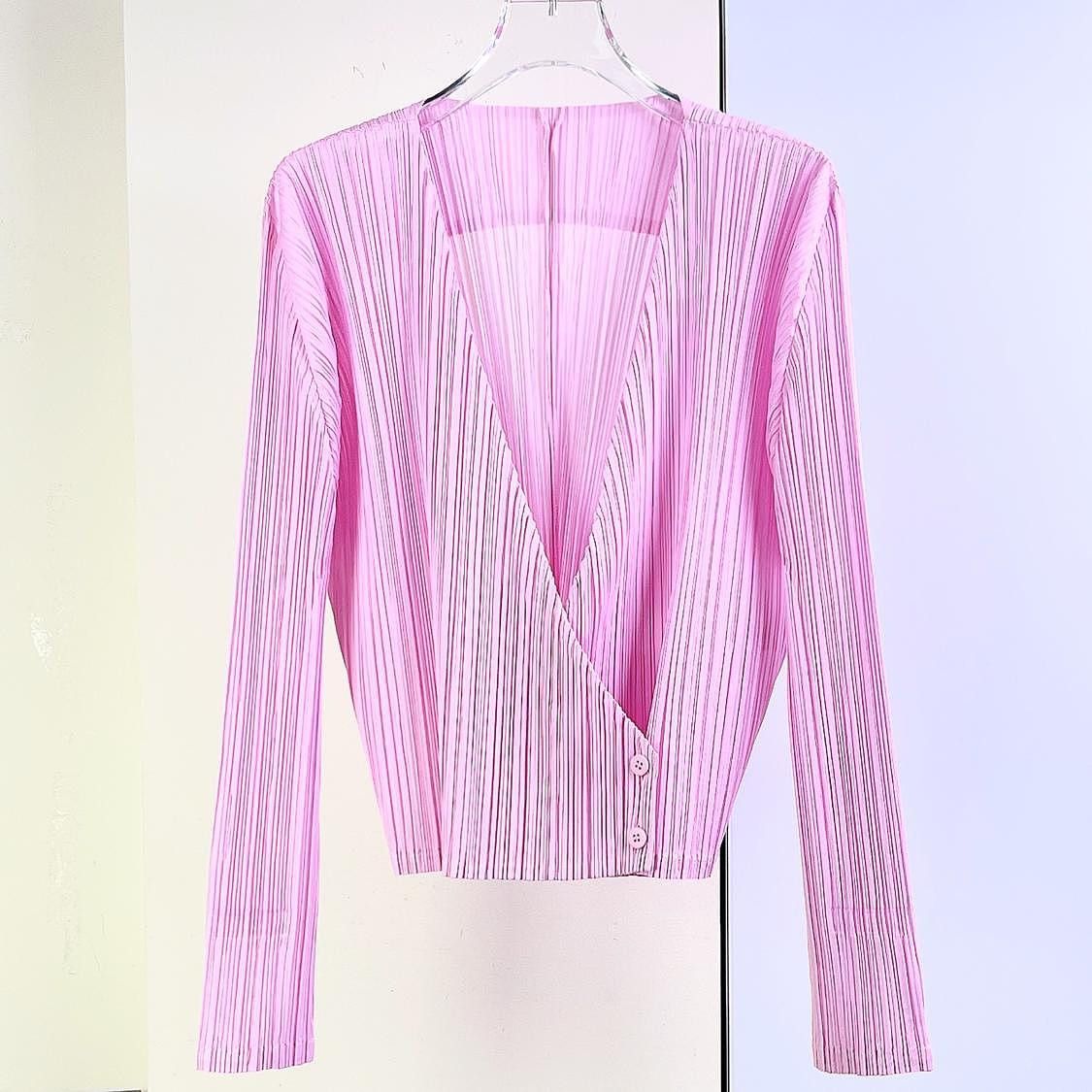 Pleats Please Issey Miyake PLEATS PLEASE ISSEY MIYAKE Pink Pleated Long Sleeve Top Size Size XL / US 12-14 / IT 48-50 - 1 Thumbnail