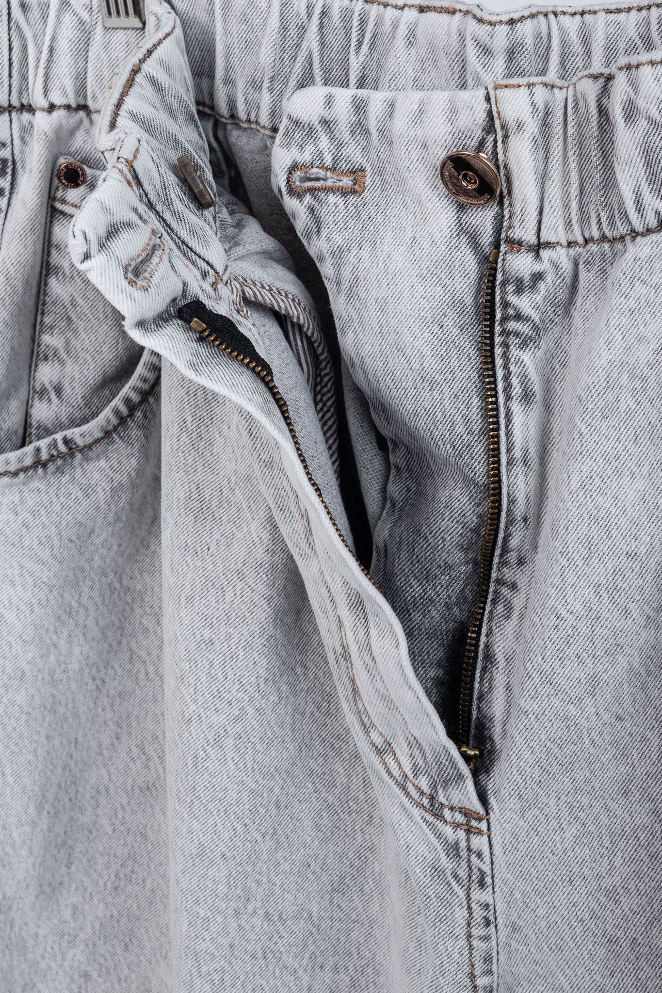 Brunello Cucinelli Brunello Cucinelli Acid-Wash Elastic-Waist Wide-Leg Jeans Size 34" / US 12 / IT 48 - 10 Thumbnail