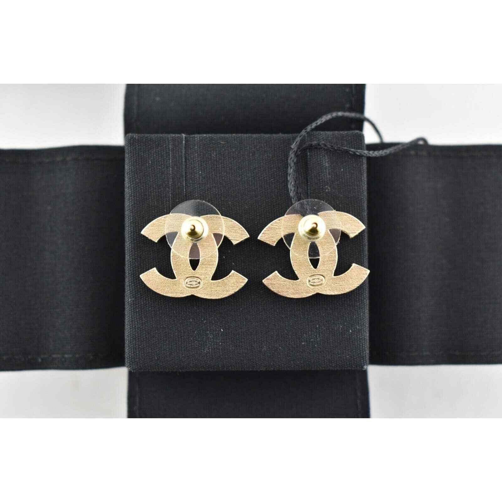 Chanel Chanel Gold Beige Crystal Dangle Statement Stud Earrings Size ONE SIZE - 10 Thumbnail
