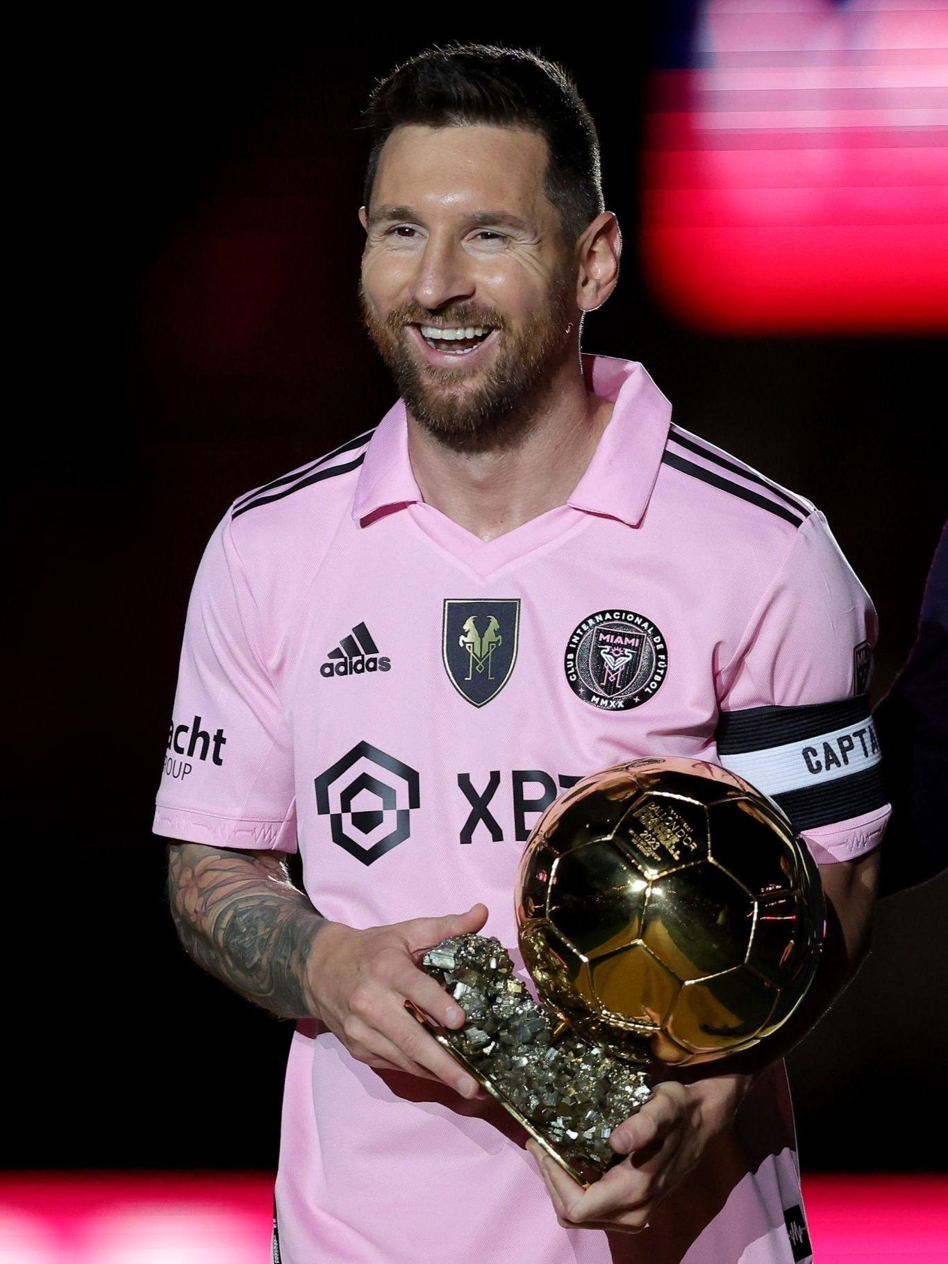 Adidas Inter Miami Lionel Messi Goat 2023-2024 Home Jersey Size US L / EU 52-54 / 3 - 13 Thumbnail