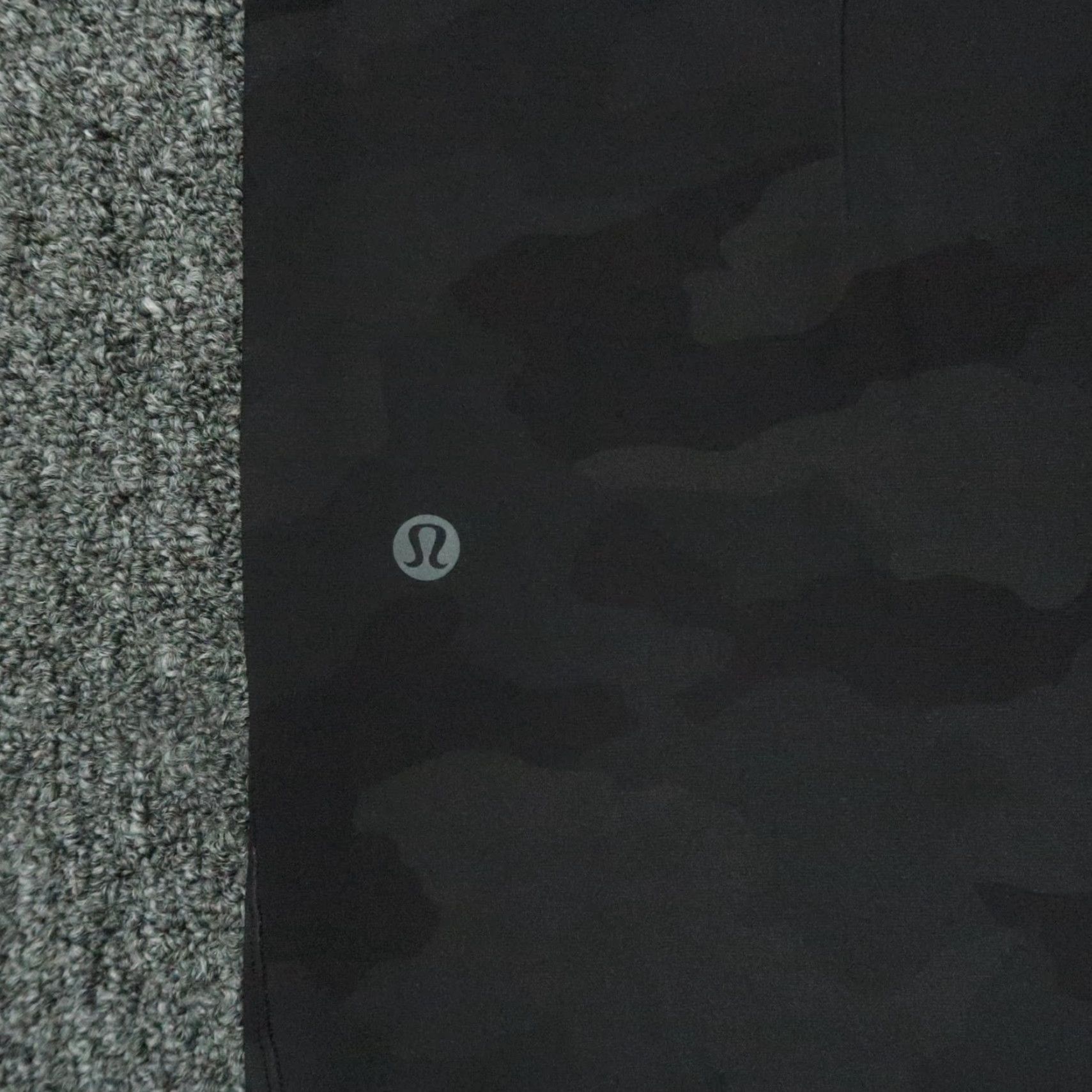 Lululemon Lululemon Pants Men XS Gray Heritage 365 Camo Surge Jogger Ankle Zip Training Shirts? Size US 27 - 4 Thumbnail