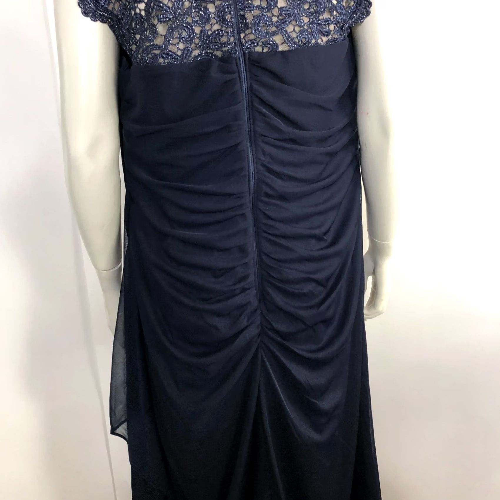 Vintage XSCAPE Plus 14W Crochet Lace Formal Evening Gown Maxi Dress Blue Size XL / US 12-14 / IT 48-50 - 5 Thumbnail