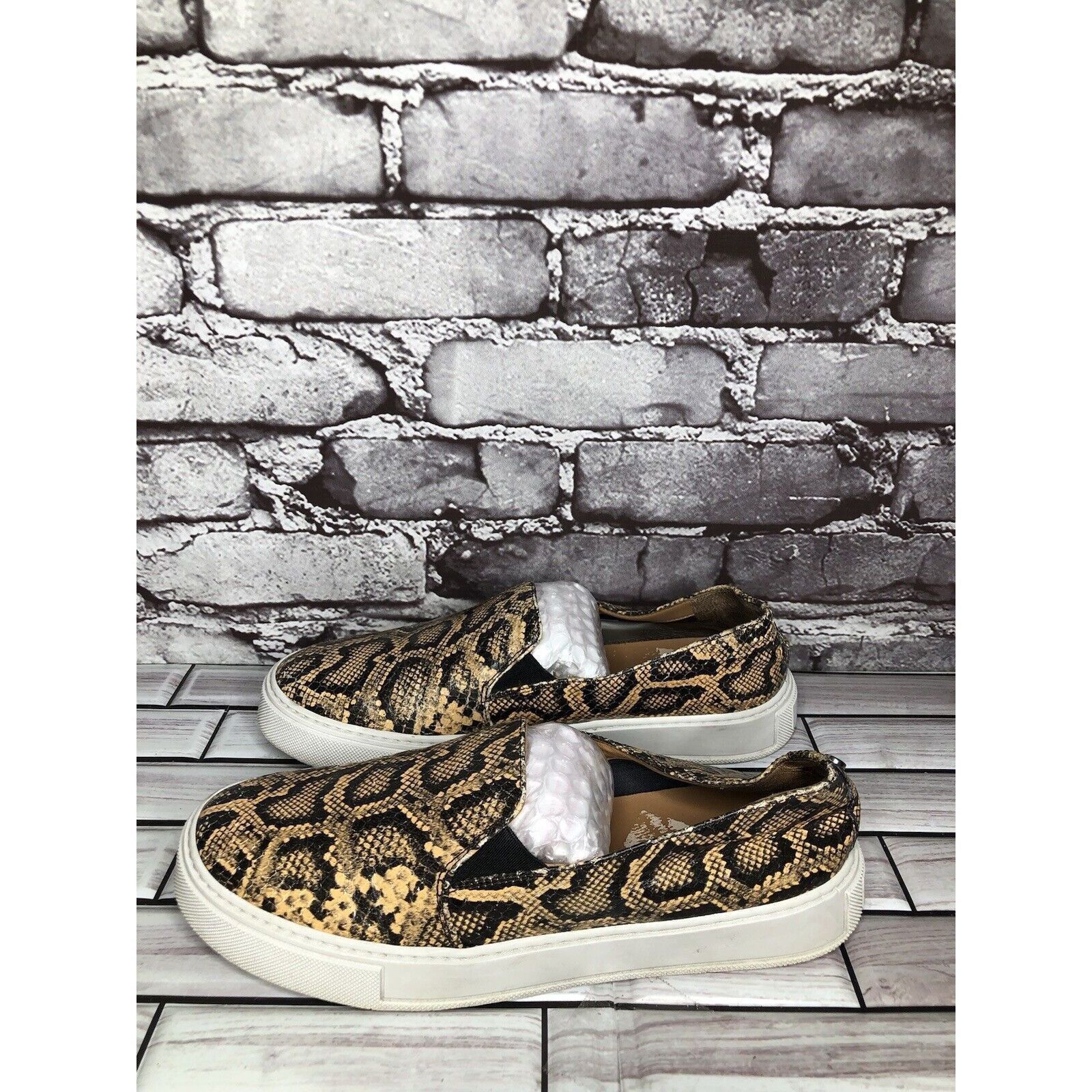 Aquatalia Aquatalia Leopard Print Leather Slip On Casual Sneaker Shoes Size US 8 / IT 38 - 13 Thumbnail