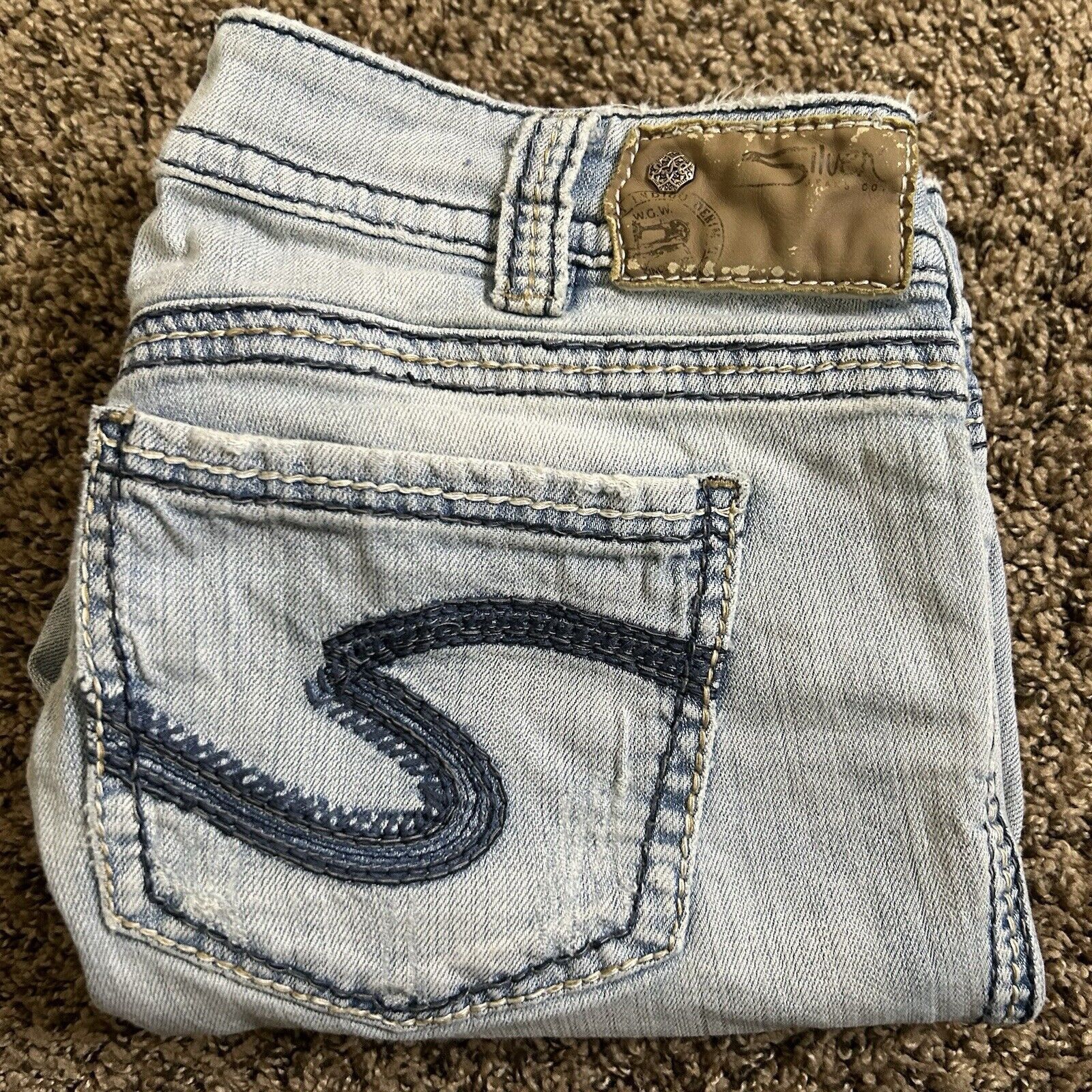 Silver Jeans Co. Y2k Silver Suki Capri Light Wash Jeans Size W30 Size 30" / US 8 / IT 44 - 8 Thumbnail