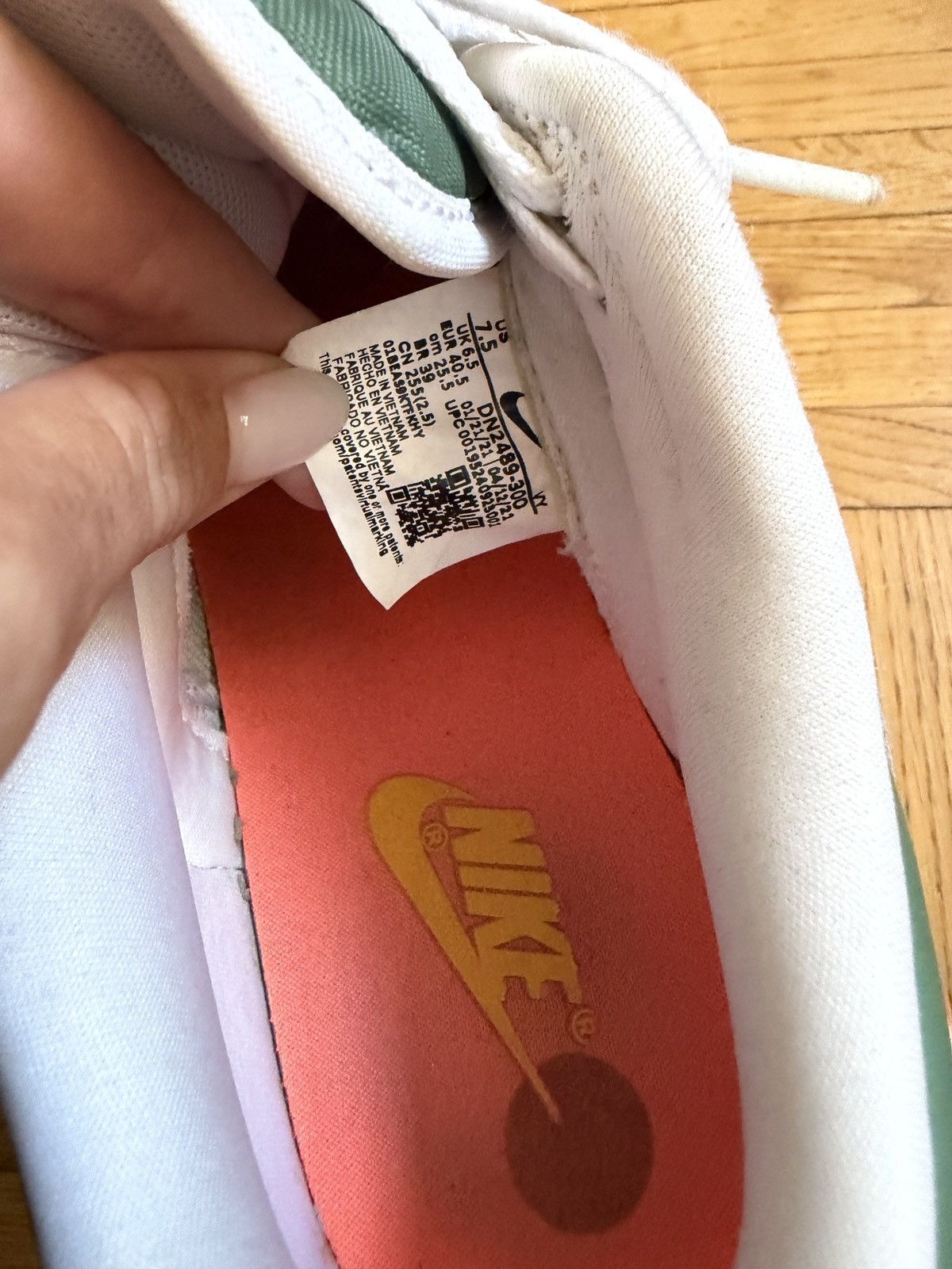 Nike Nike Dunk Low SE NY vs. NY Size US 7.5 / EU 40-41 - 7 Thumbnail