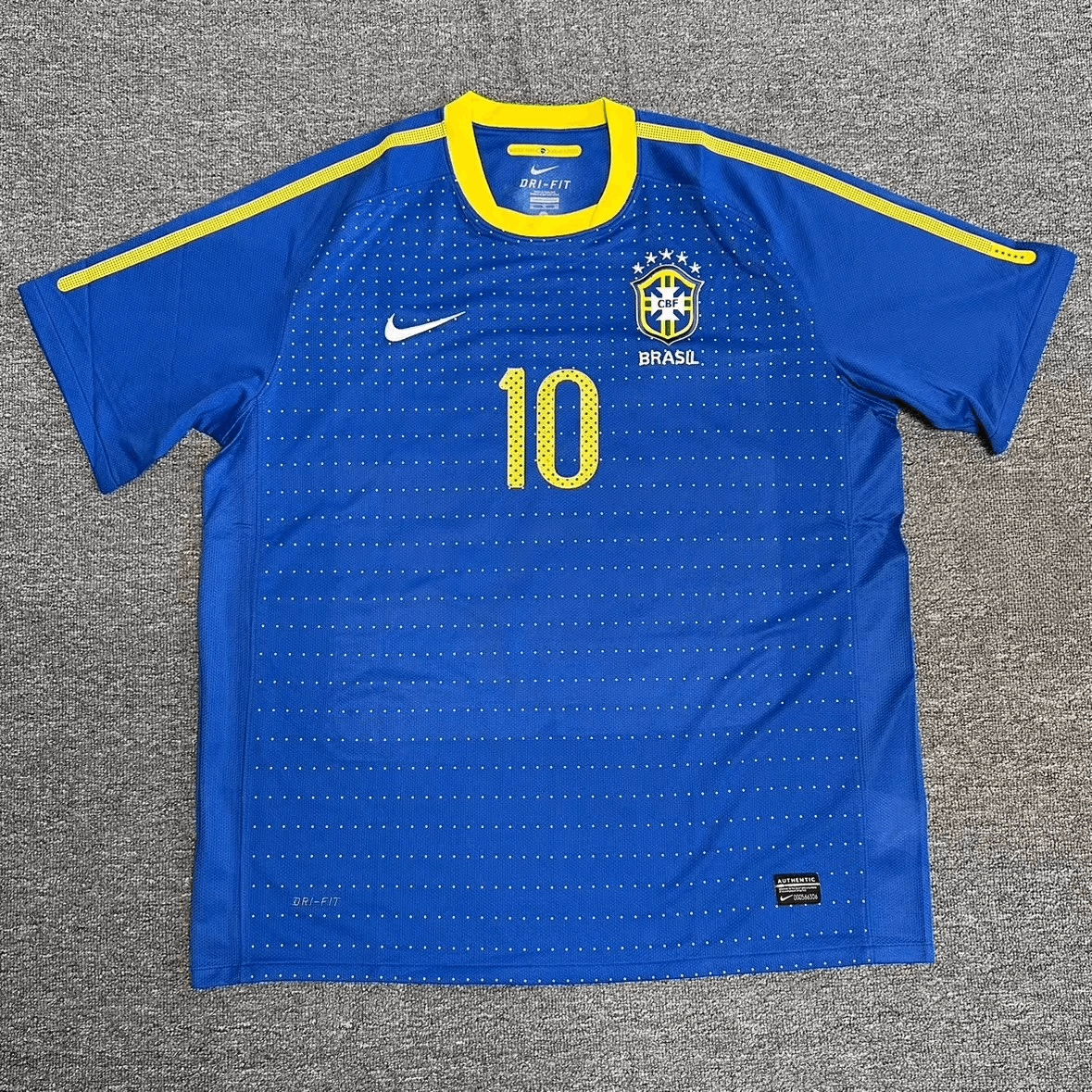 Other 2010 Brazil #10 Kaka Jersey Away Size US XL / EU 56 / 4 - 1 Thumbnail