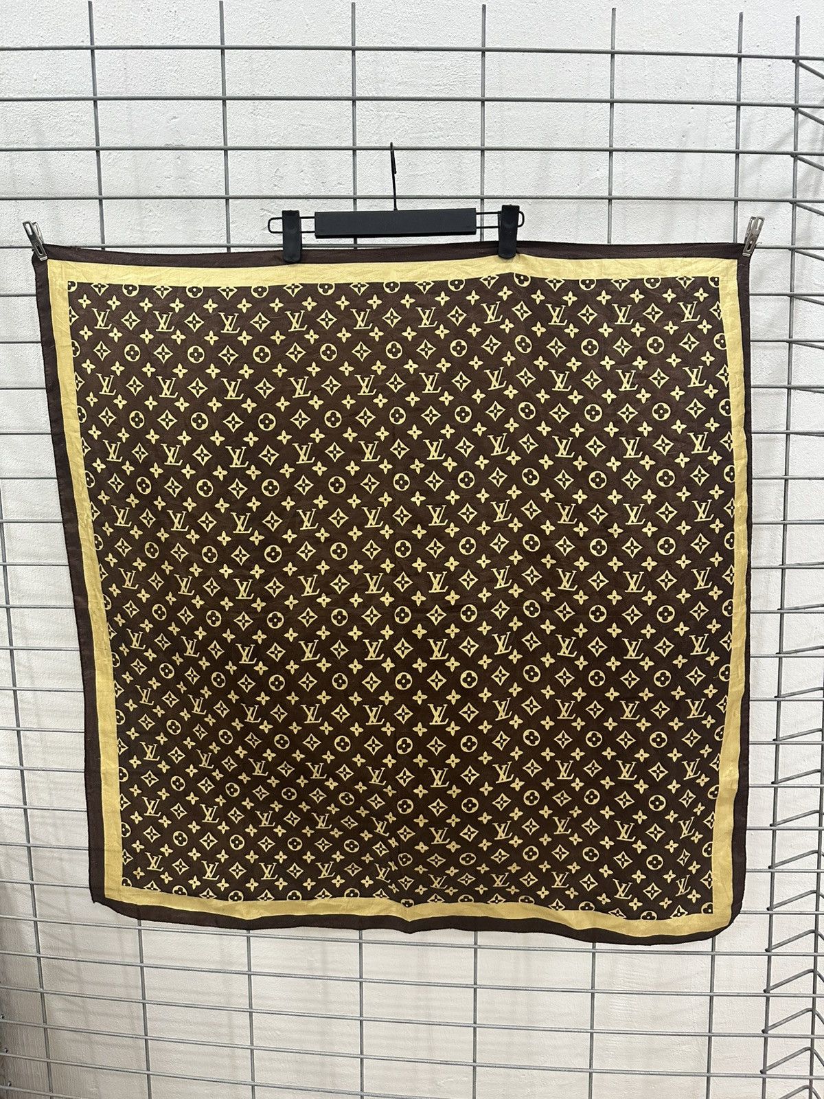 Other Rare And Beautiful Louis Vuitton Monogram Bandana/Scarf Size ONE SIZE - 1 Thumbnail