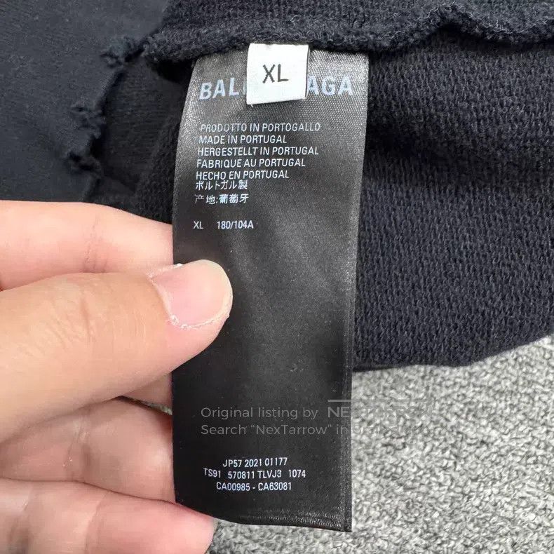 Balenciaga Balenciaga Distressed hooded sweatshirt Size US XL / EU 56 / 4 - 3 Thumbnail