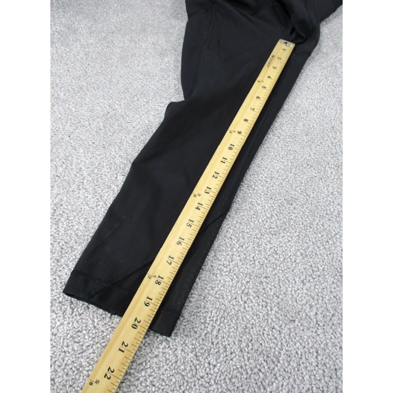 Lululemon VINTAGE Lululemon Leggings Womens Cropped Athletic Fit Size 4 Black Running Jogging Activewear Size 27" / US 4 / IT 40 - 3 Thumbnail