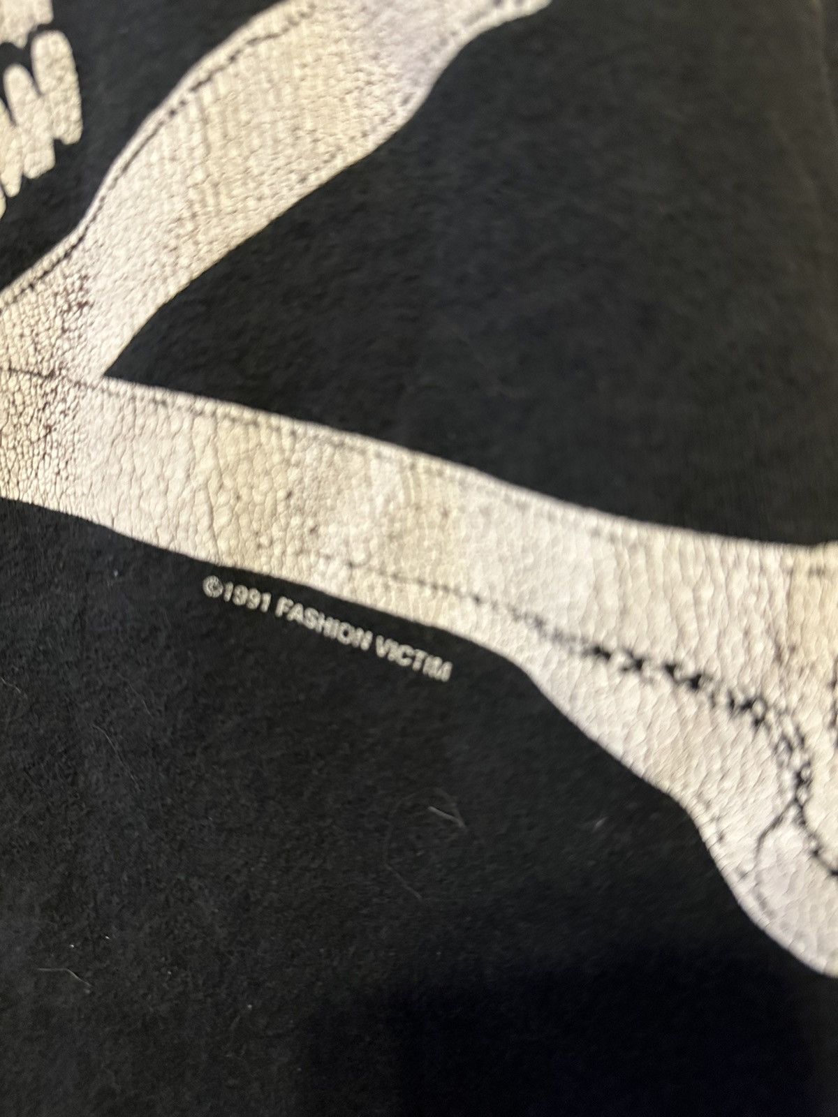 Fashion Victim × Vintage Vintage Fashion Victim Skull Shirt 90’s Crossbones Grail Size US L / EU 52-54 / 3 - 4 Thumbnail