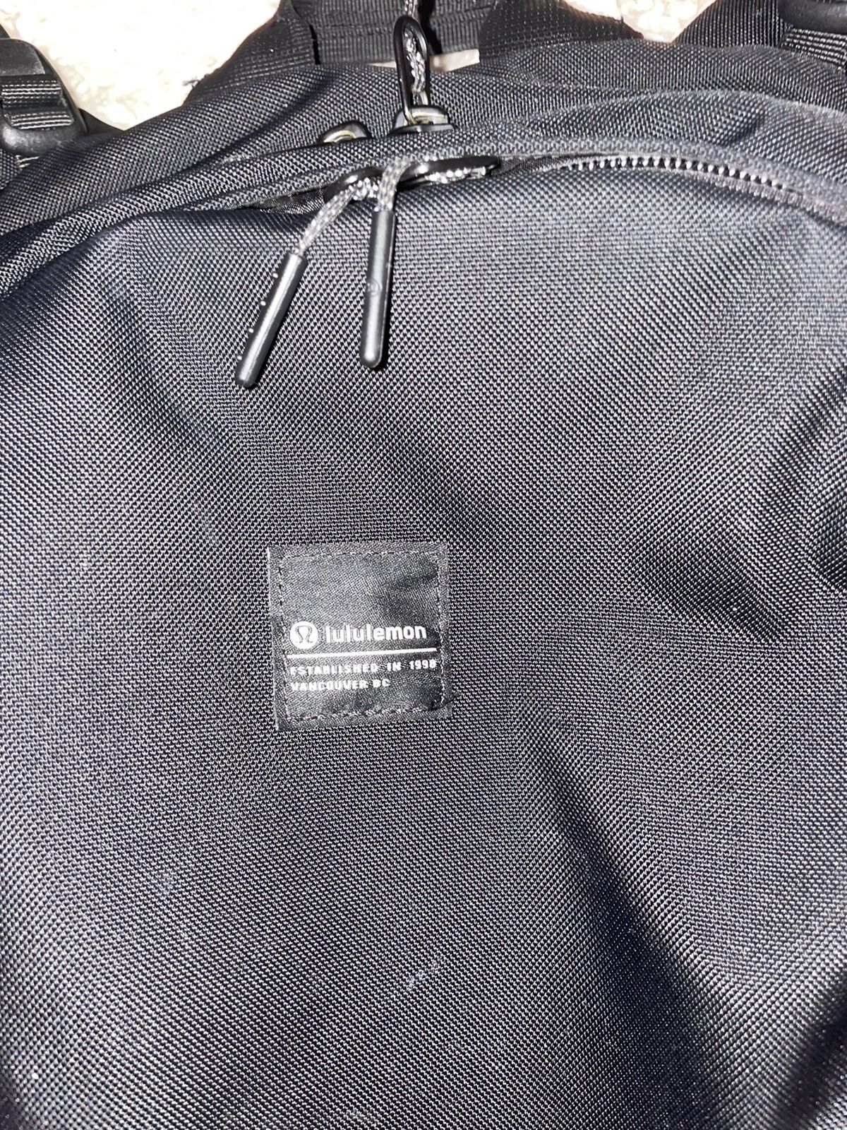 Lululemon Lululemon lift-OS backpack 20L Size ONE SIZE - 2 Thumbnail